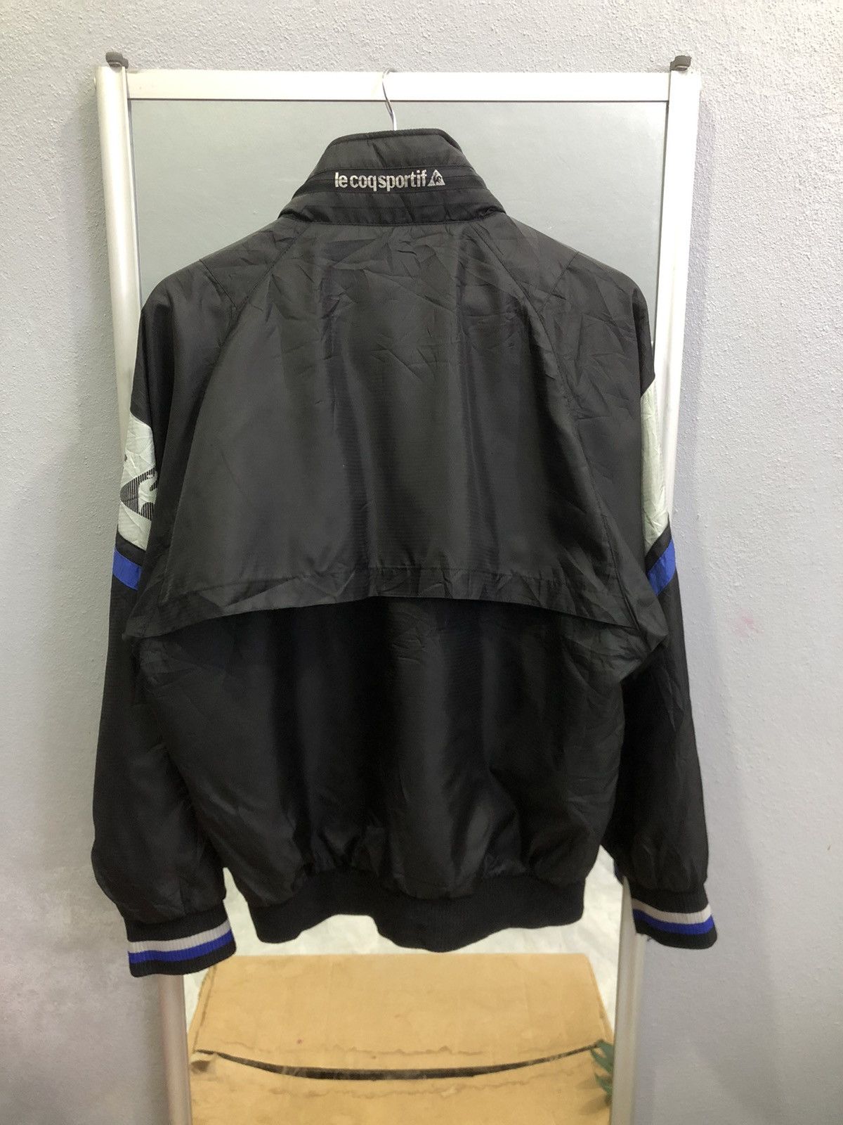 Le Coq Sportif Vintage 90s Le Coq Sportif Windbreaker Hidden Hood Size US L / EU 52-54 / 3 - 12 Thumbnail