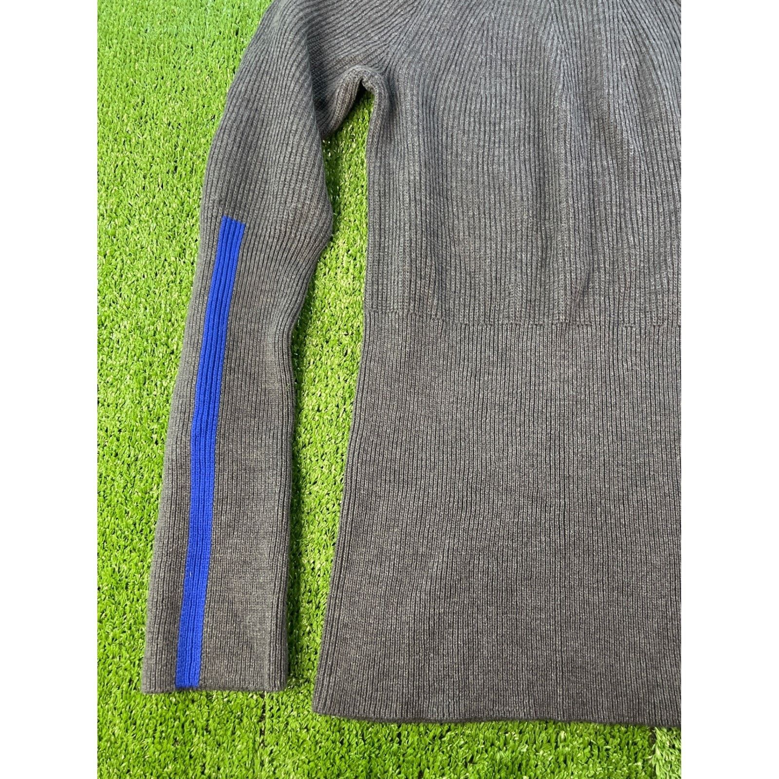 H&M H&M Team Sweden Turtleneck Hooded Knit Sweater MD Size US M / EU 48-50 / 2 - 3 Thumbnail