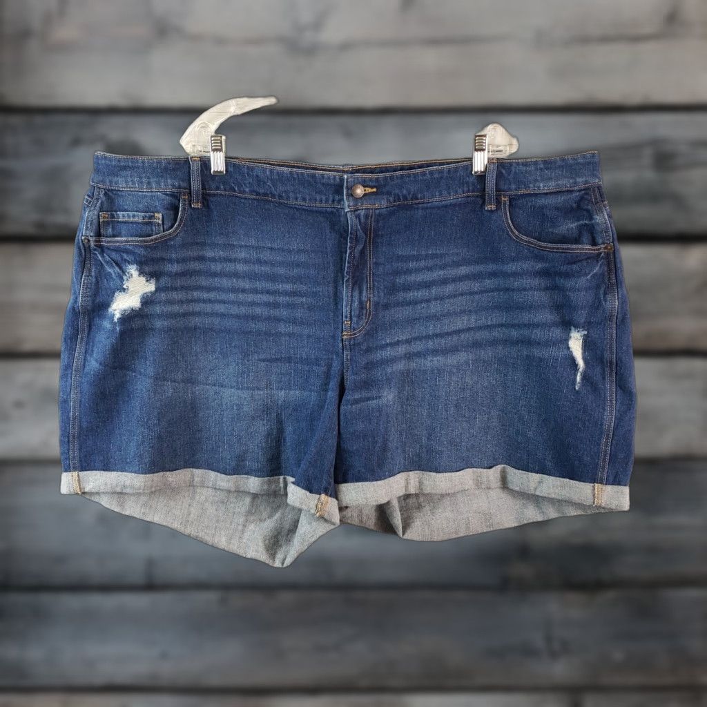 Old Navy Old Navy Womens Boyfriend Denim Short Sz 26 Blue Distressed High Rise Jeans Short | Denim | Button Zip? (Note: Avoid adding punctuation not in title) Size 26" / US 2 / IT 38 - 1 Thumbnail