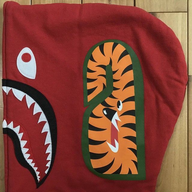Bape BAPE Red camo shark full zip hoodie a bathing ape Size US L / EU 52-54 / 3 - 5 Thumbnail