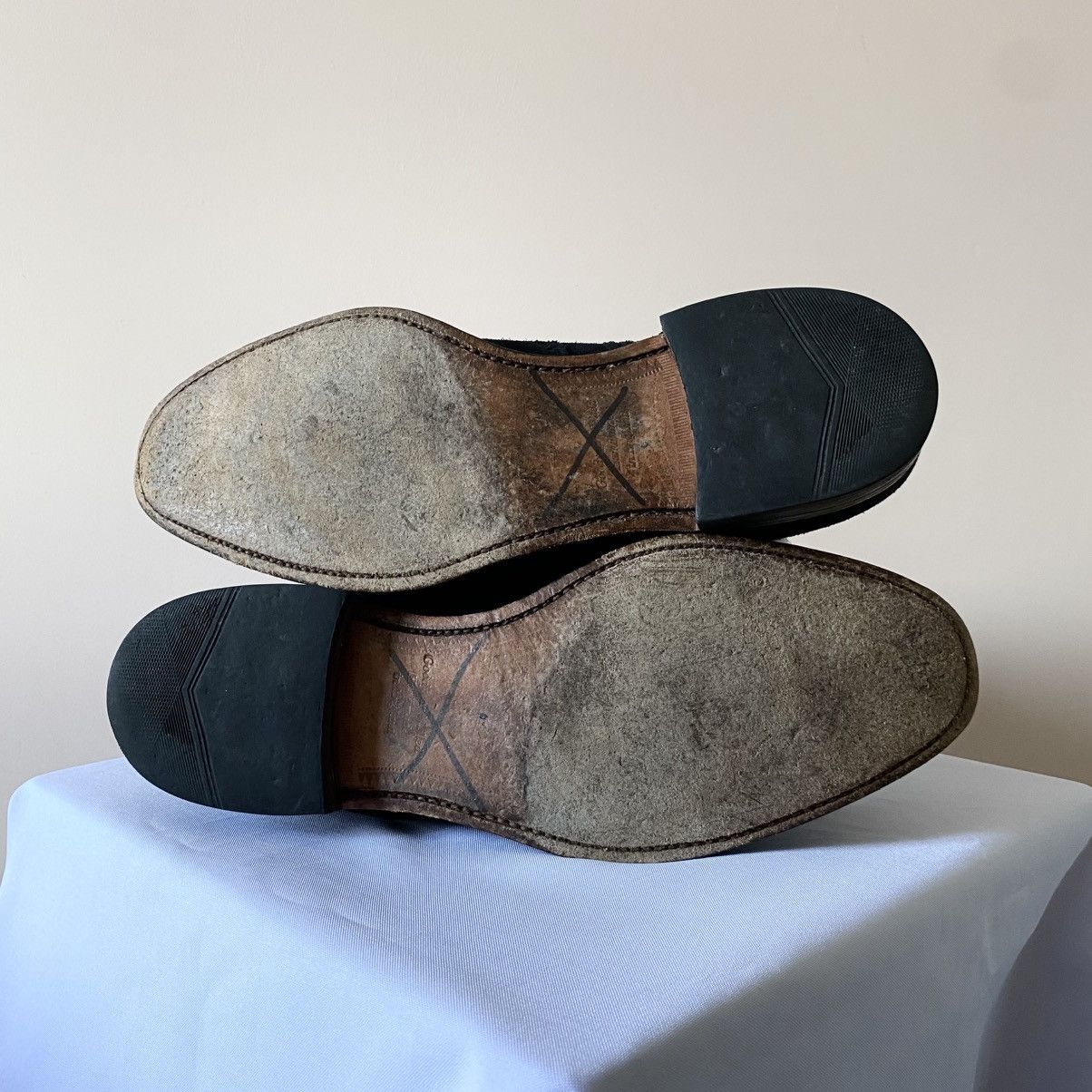 Designer × Loake Loake Brogue Suede Made In England Black Shoes UK 10 Size US 11 / EU 44 - 6 Thumbnail