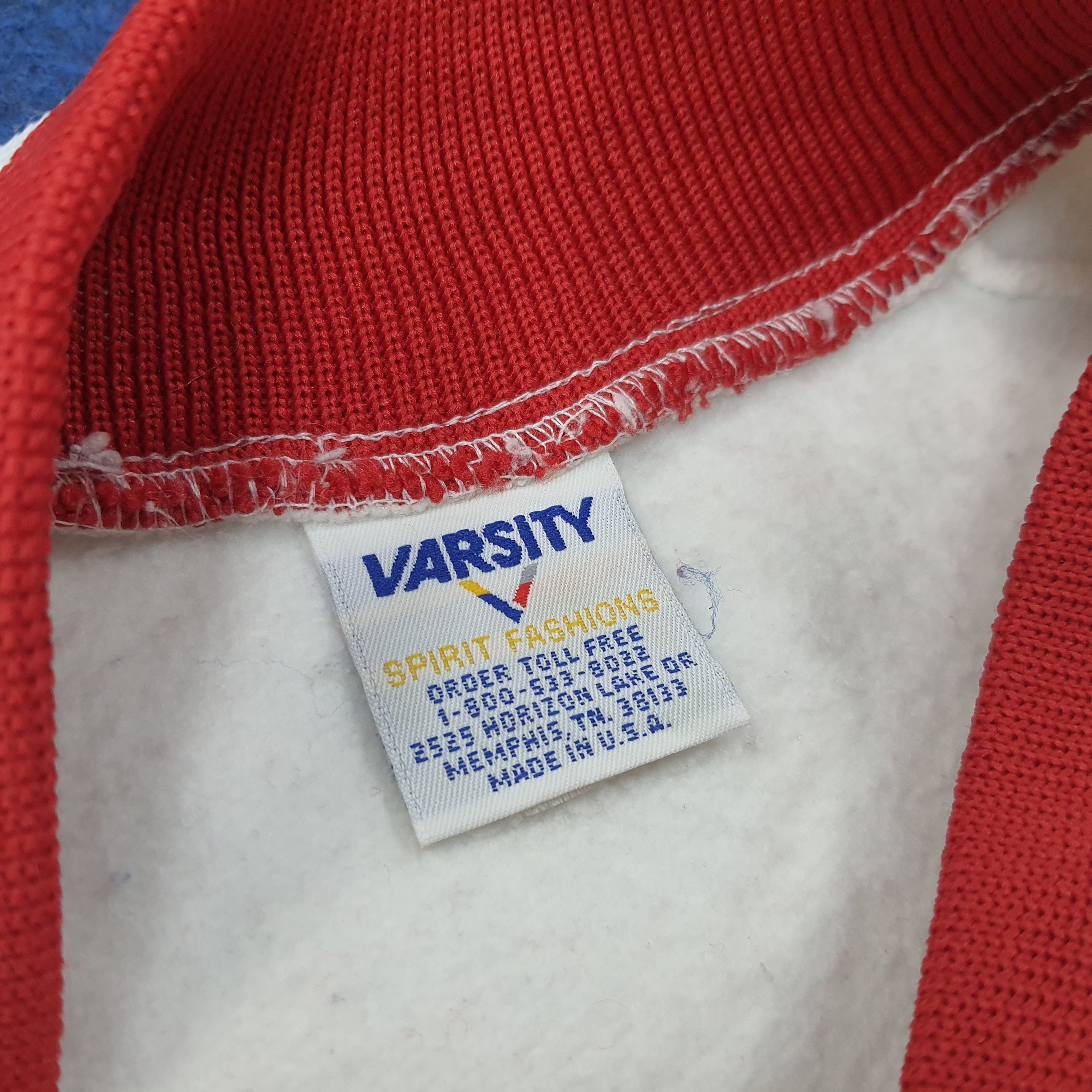 Vintage Vintage Keith Hall School KHS USA Sweatshirt C268N20 Size US M / EU 48-50 / 2 - 6 Thumbnail
