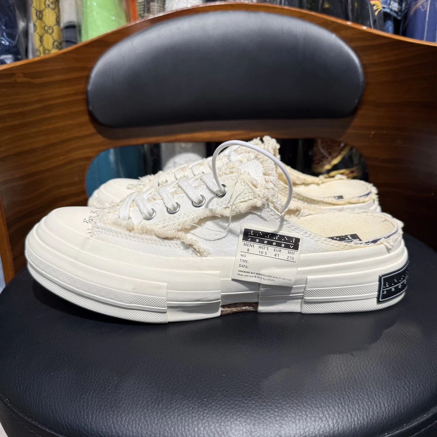 xVESSEL Xvessel off-white slides 41 like new excellent condition Size US 9 / EU 42 - 6 Thumbnail