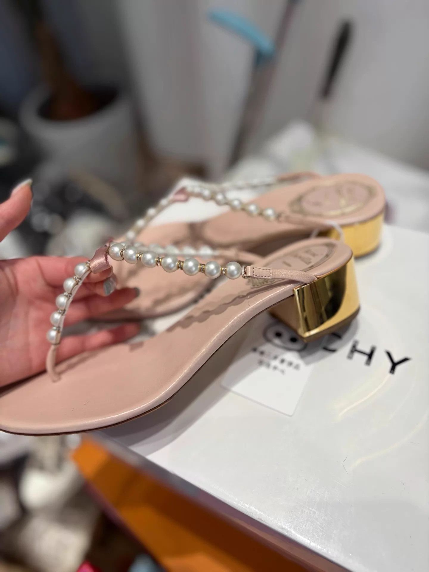 Rene Caovilla RC sakura pink pearl thong chunky heel sandals 38 99new Size US 7.5 / IT 37.5 - 4 Thumbnail