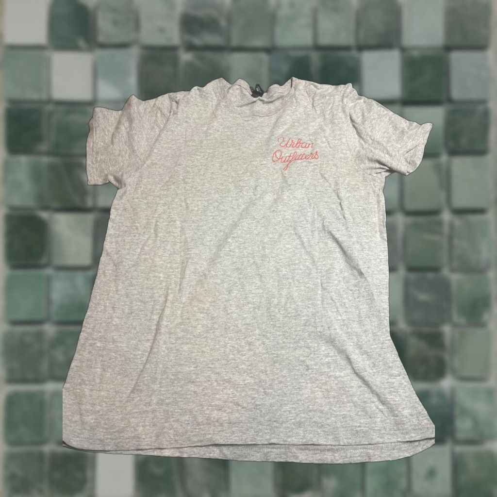 Urban Outfitters Urban Outfitters Concert Tee T Shirt Mens Small S Short Sleeve Gray Logo Graphic Print Cotton Polyester Crew Neck Vintage No Size US S / EU 44-46 / 1 - 1 Thumbnail