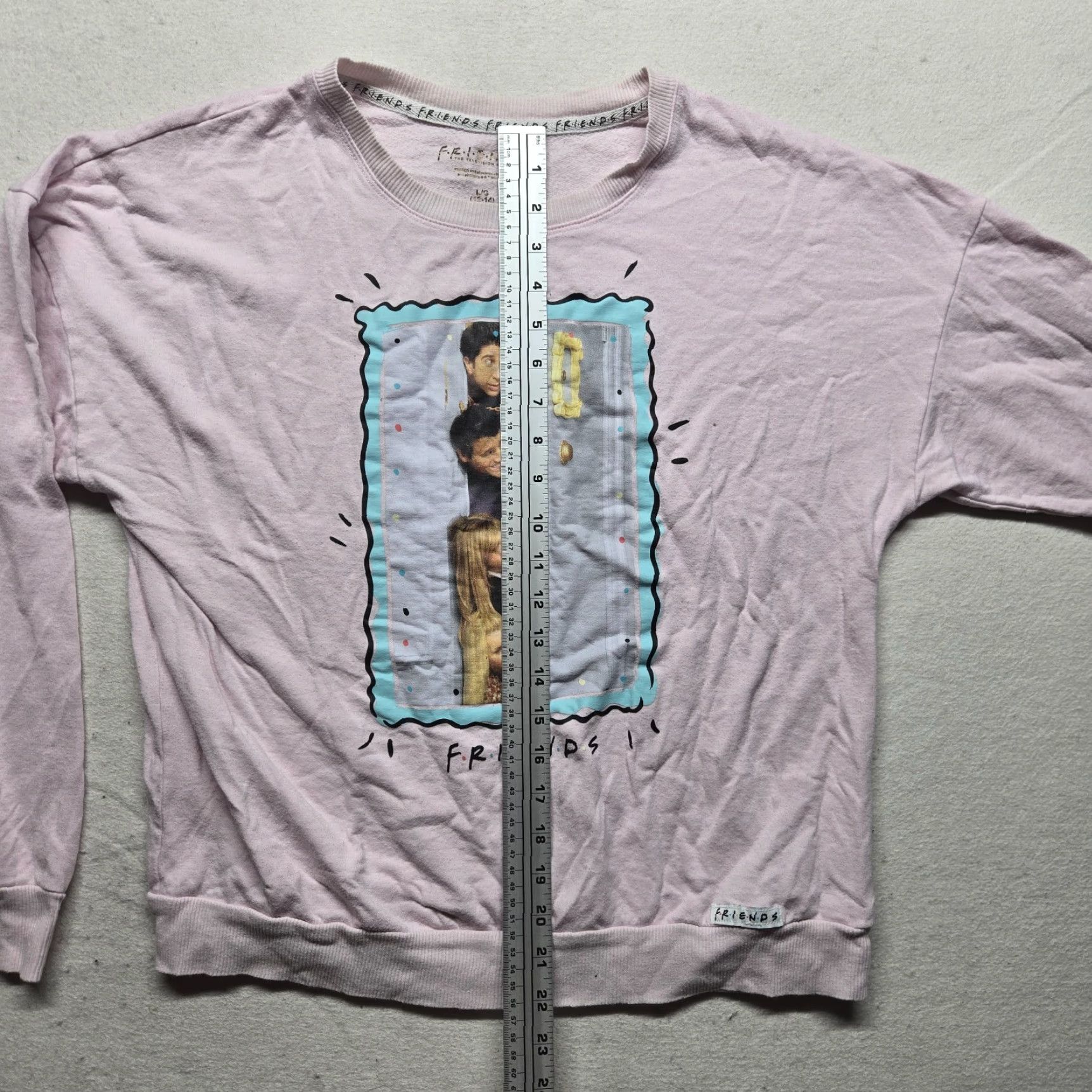 Pinko Friends Shirt Women's L Pink 100% Cotton Graphic Tee 90s Retro Classic T-Shirt Mens Women Size L / US 10 / IT 46 - 6 Thumbnail