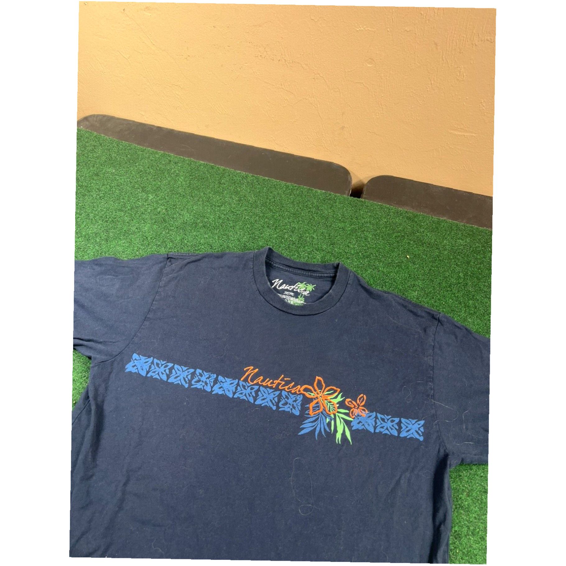Nautica Nautica T-Shirt Men's Medium Crew Neck Cotton Blend Tee Graphic floral beach Size US M / EU 48-50 / 2 - 3 Thumbnail