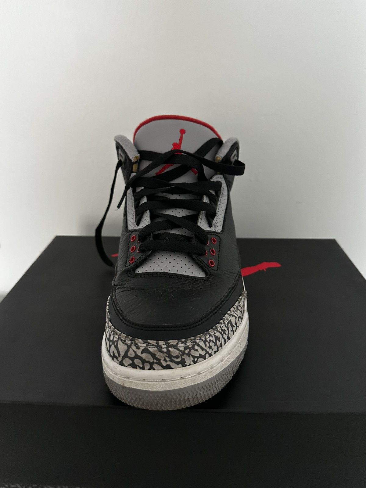 Jordan Brand Jordan 3s Black Cement 3s 2018 Size US 10.5 / EU 43-44 - 9 Thumbnail