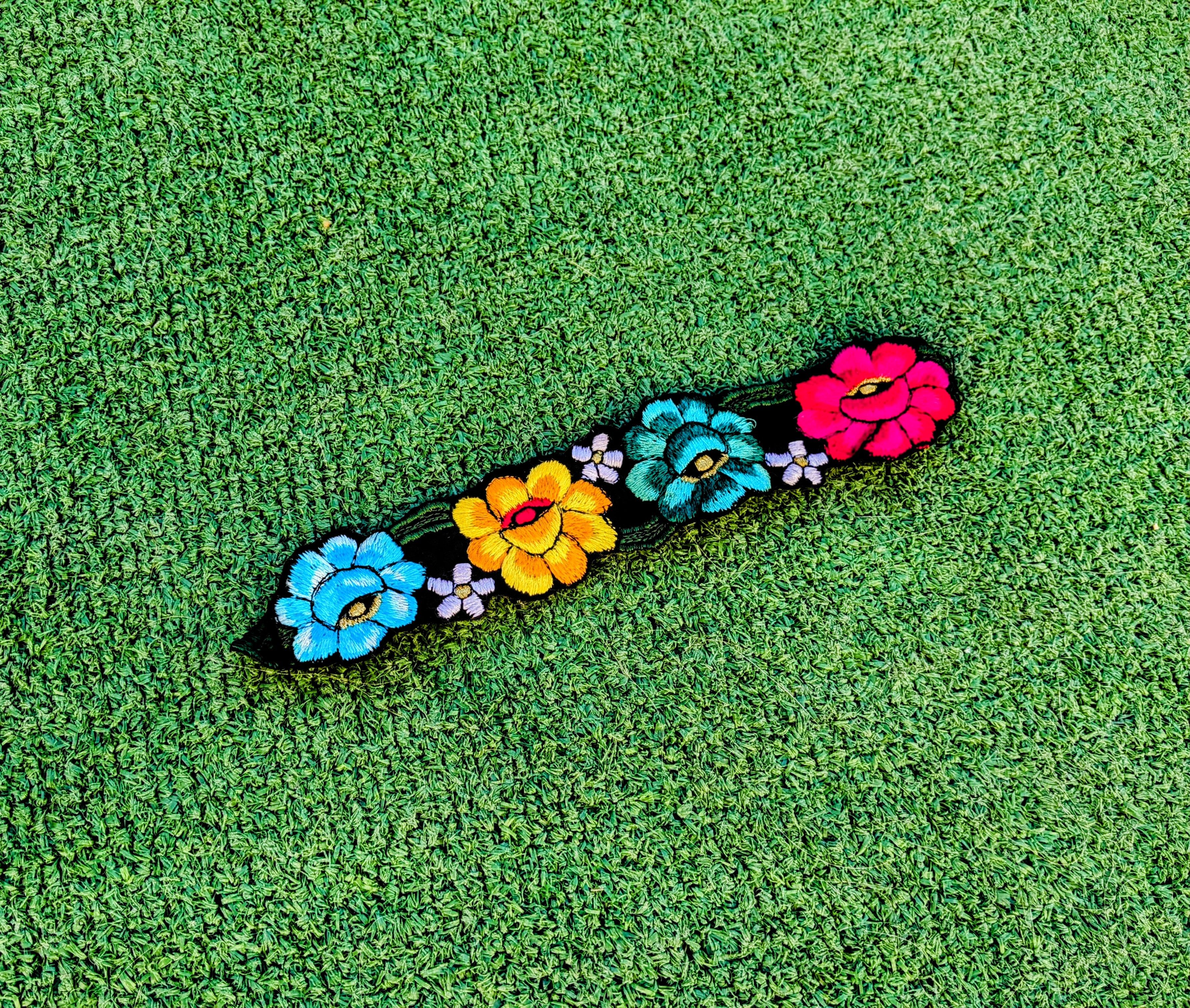 Vintage Vintage Floral Embroidered Sewn Boho Elastic Headband OSFM Size ONE SIZE - 1 Thumbnail