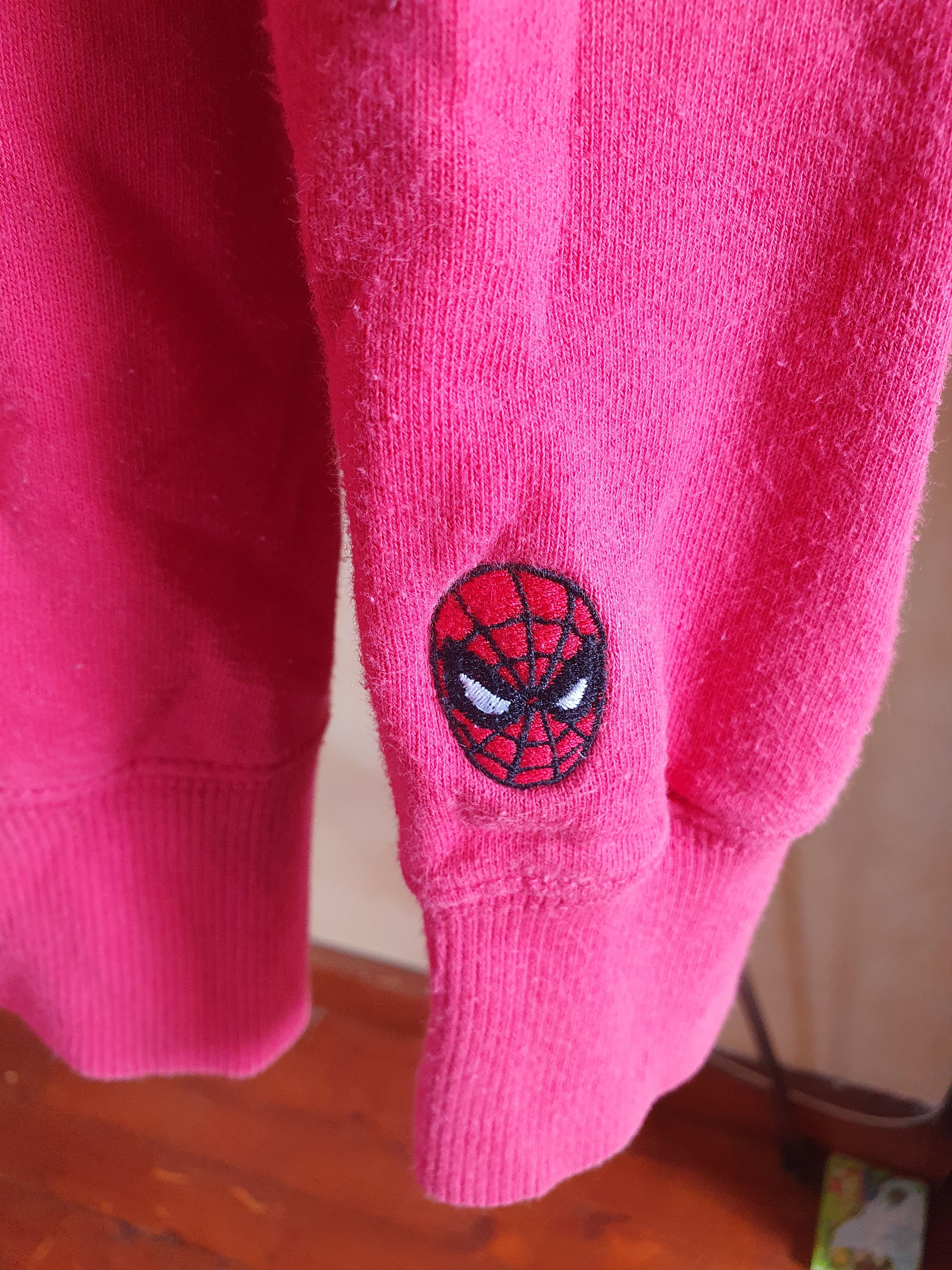 Marvel Comics × Uniqlo Uniqlo Marvel Spiderman Hoodie Hanging S sz S/M? Size US S / EU 44-46 / 1 - 11 Thumbnail