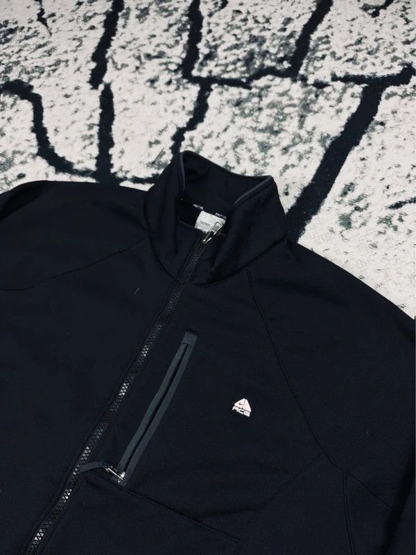 Nike Nike ACG Black Therma Fit Softshell Jacket M Size M / US 6-8 / IT 42-44 - 3 Thumbnail
