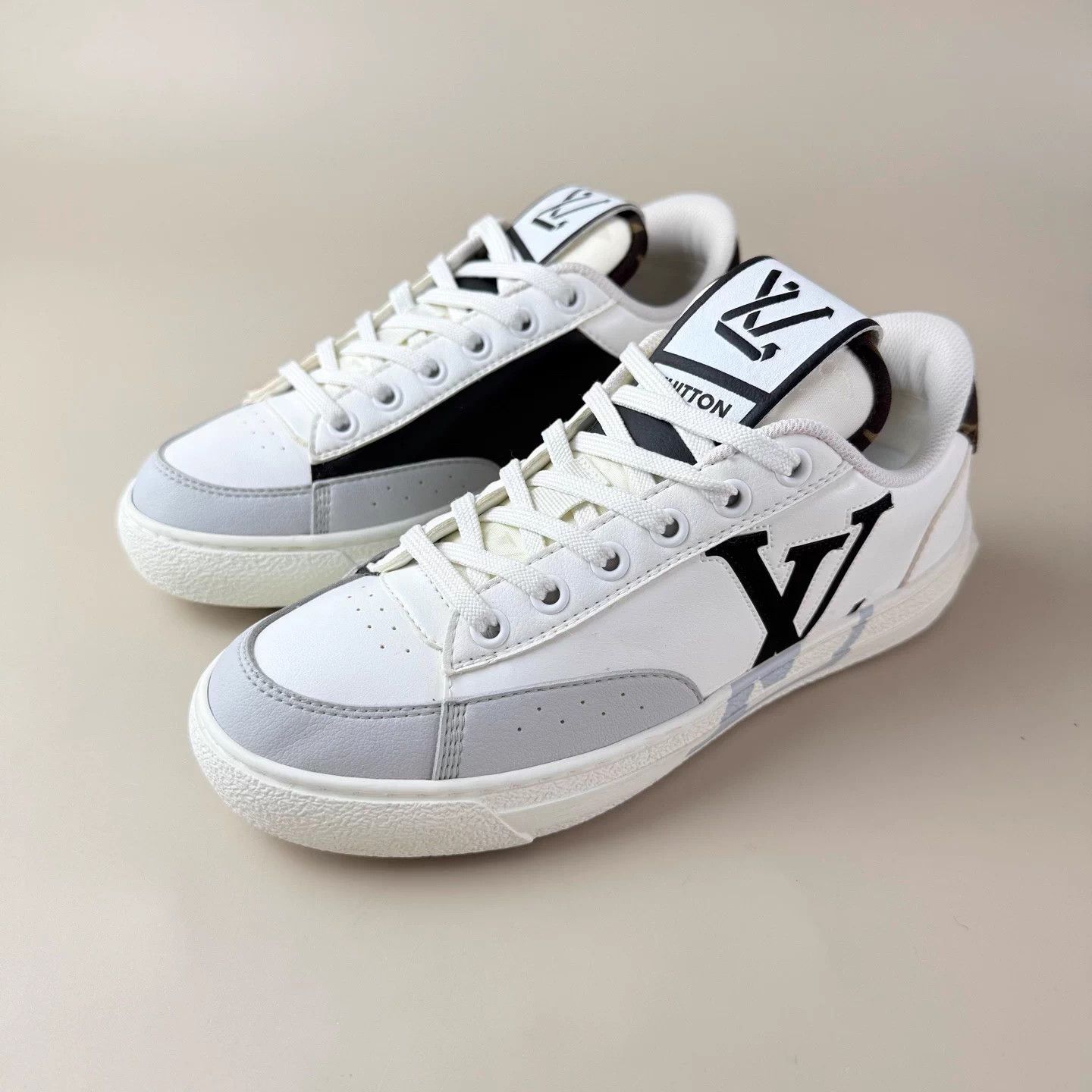 Louis Vuitton LV Charlie Monogram Sneakers 35 Mint Size US 4 / IT 34 - 1 Thumbnail