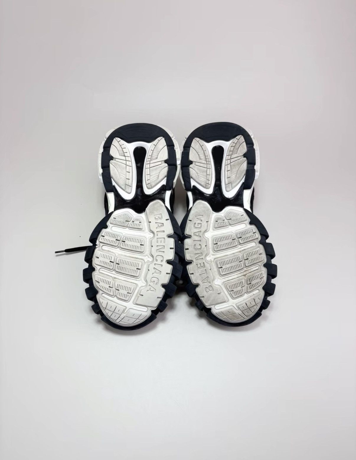 Balenciaga BALENCIAGA TRACK 1.0 Black & White Panda Sneakers K1 Size US 9.5 / EU 42-43 - 6 Thumbnail