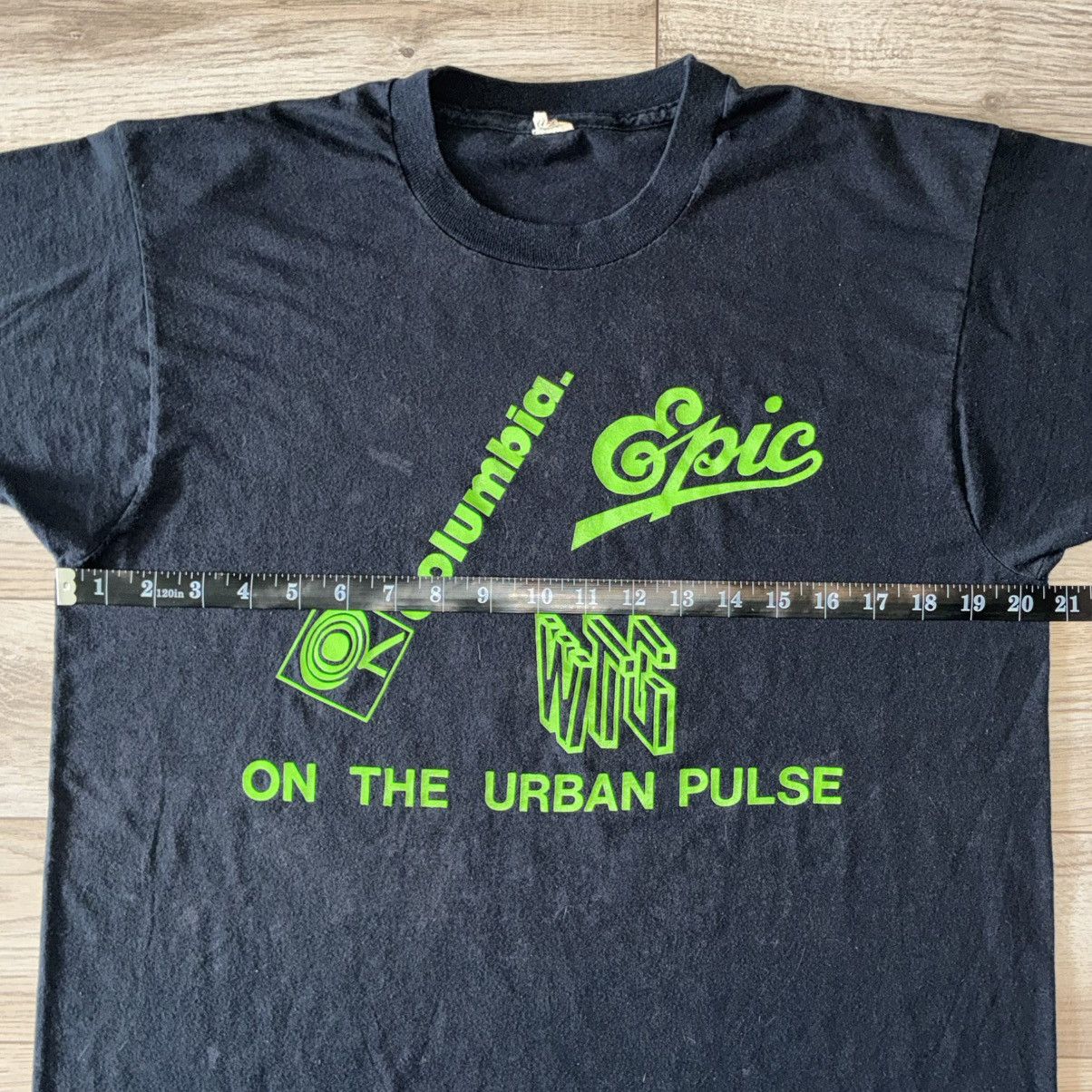 Other 90s Urban Convention Jam tee shirt Columbia records Epic WTG Size US L / EU 52-54 / 3 - 6 Thumbnail