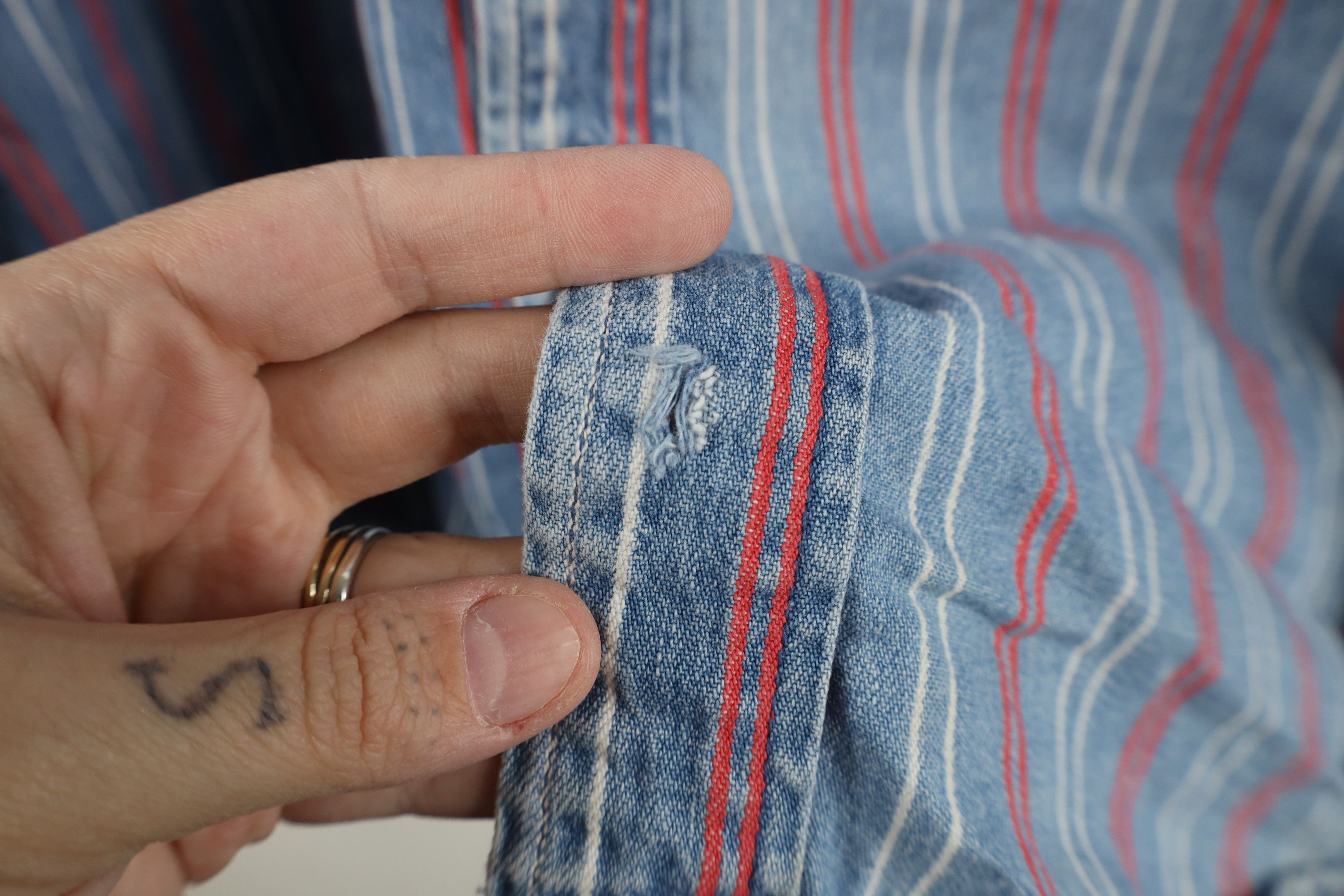 Vintage Vintage 90s Streetwear Striped Denim Jean Button Down Shirt Size US L / EU 52-54 / 3 - 4 Thumbnail
