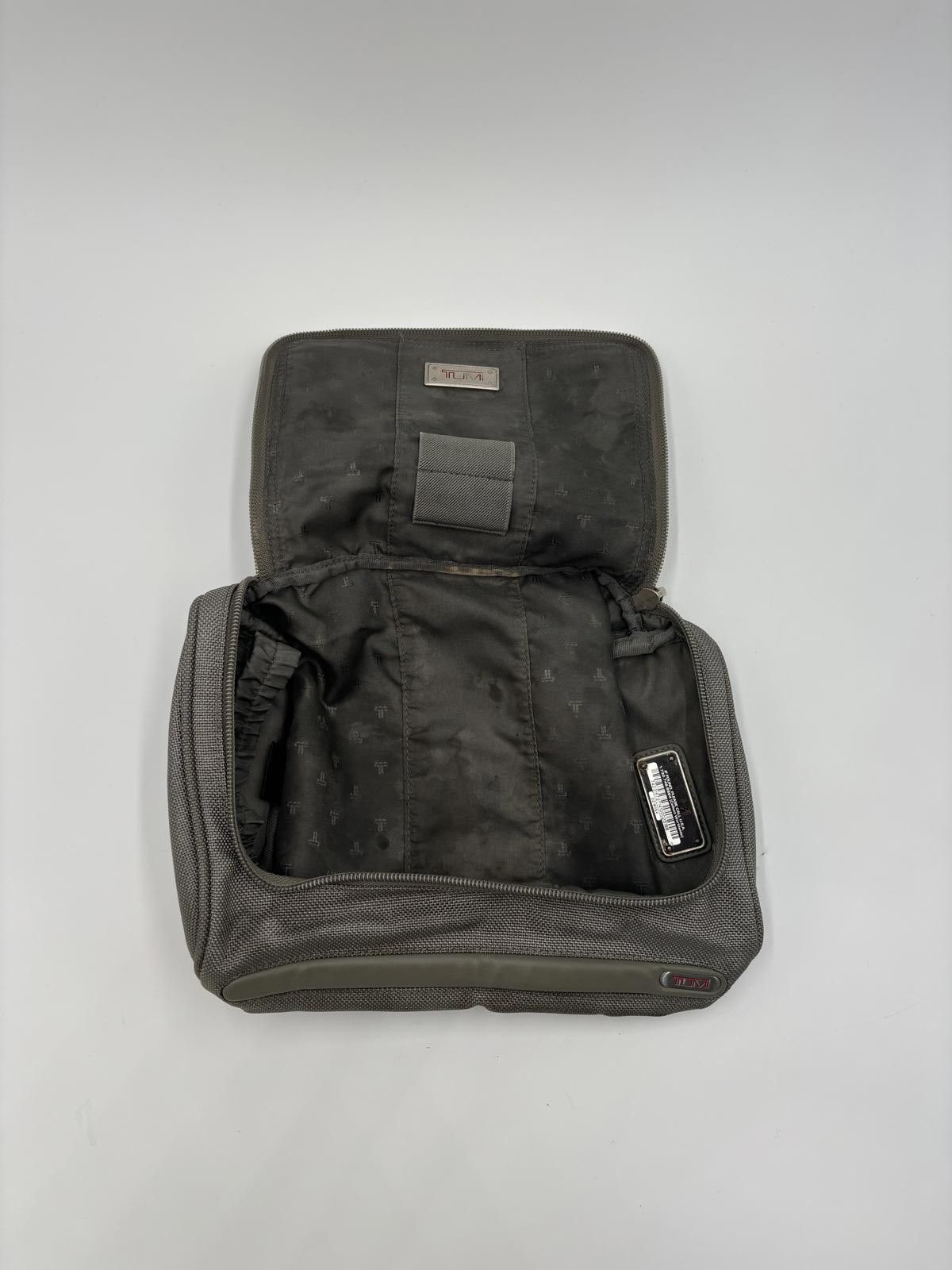 Tumi Tumi Laptop Sleeve 13 " Padded Balistic Nylon + Small Bag Size ONE SIZE - 8 Thumbnail