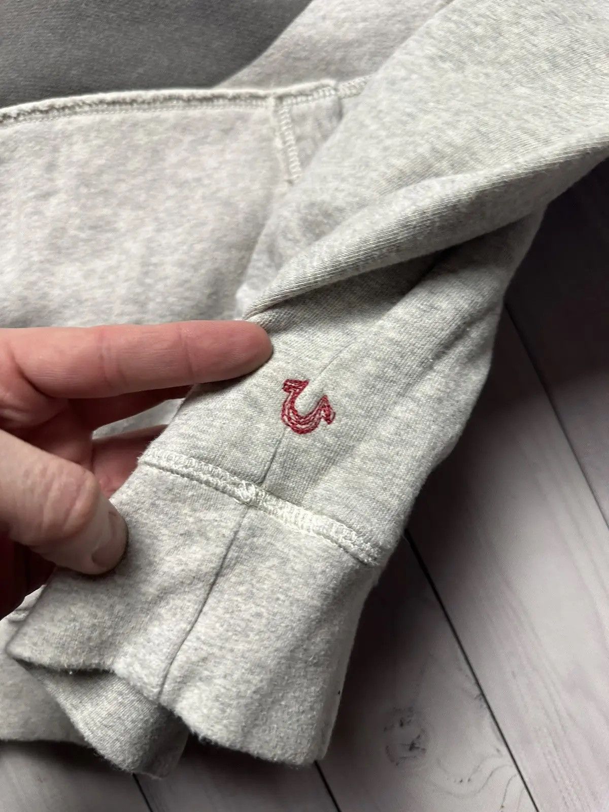 True Religion Vintage True Religion zip hoodie big central logo rare L Size US L / EU 52-54 / 3 - 8 Thumbnail