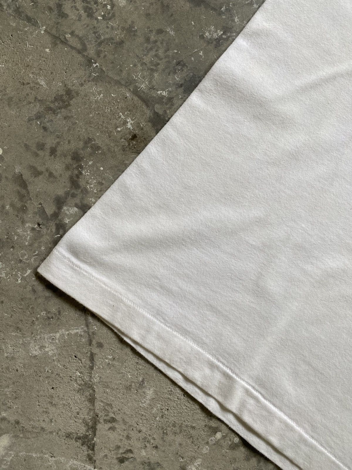 Kaws × Uniqlo Uniqlo X Kaws Shirt Size US L / EU 52-54 / 3 - 4 Thumbnail
