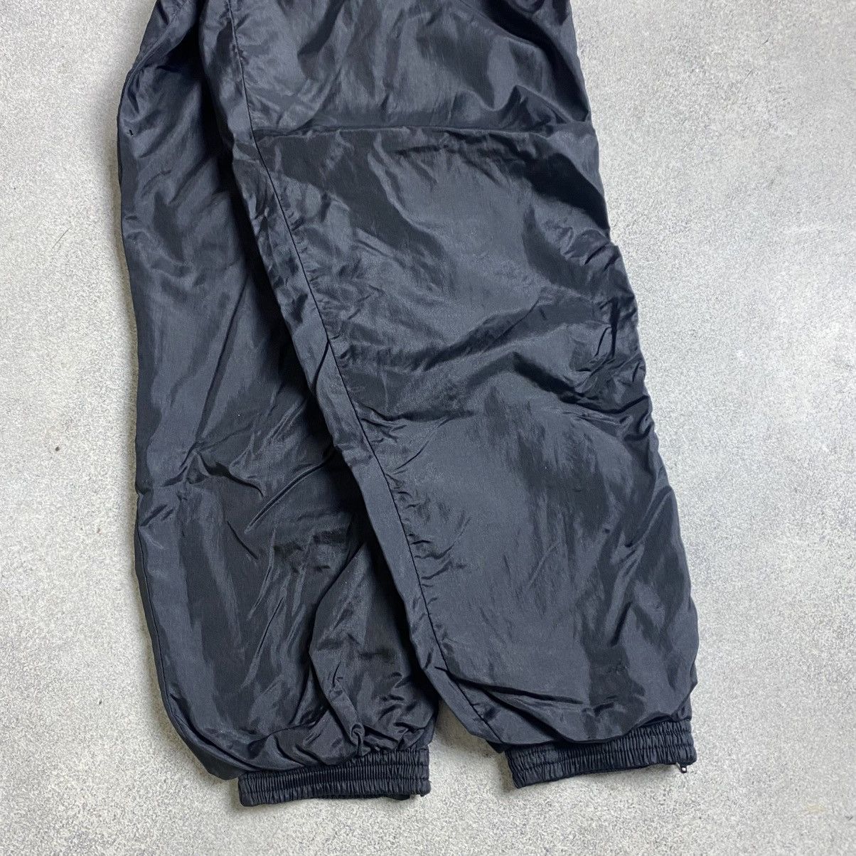 Nike Vintage Nike Track Pants Double Swoosh Y2K Baggy Sweatpants Size US 34 / EU 50 - 3 Thumbnail