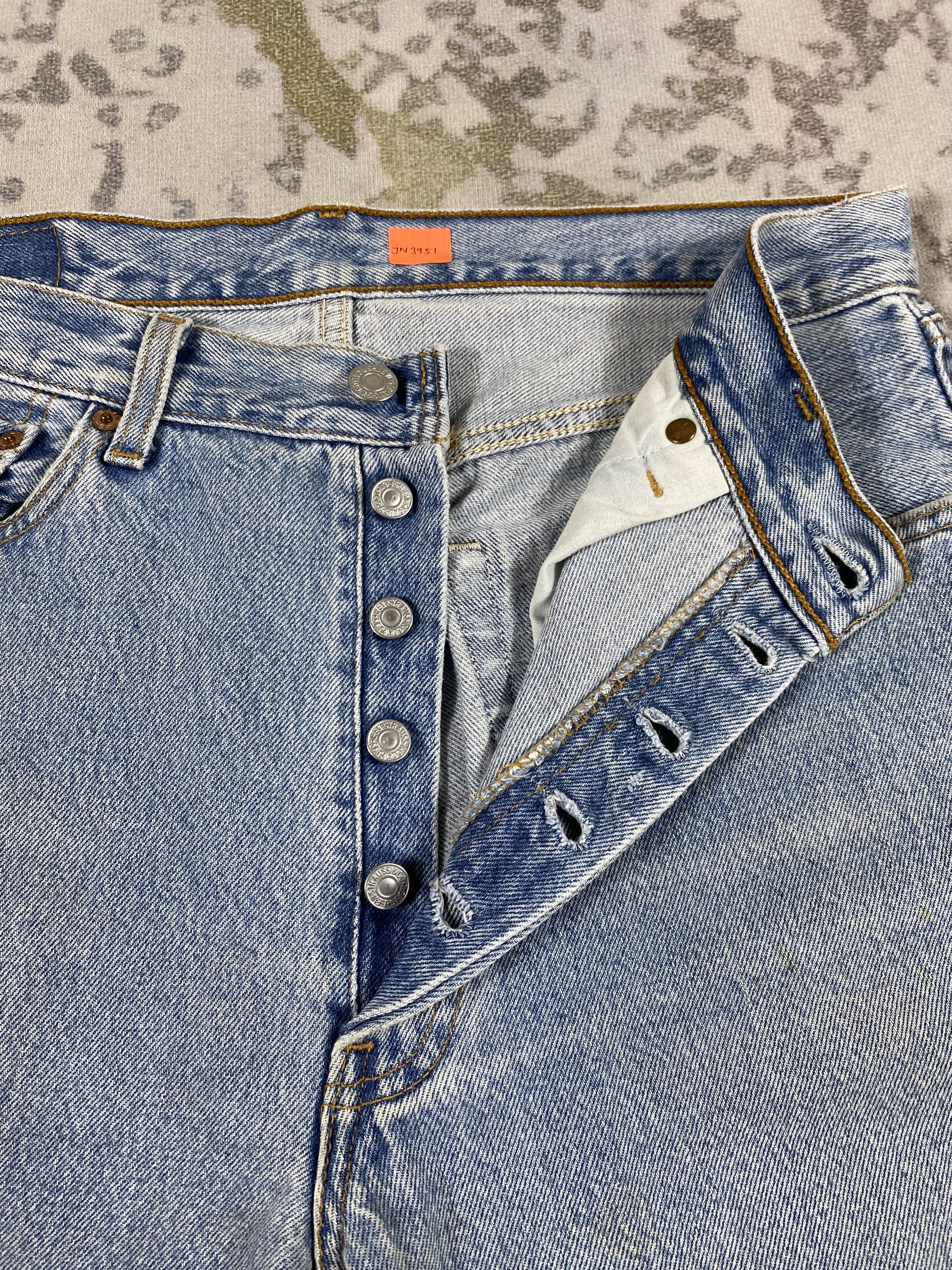 Levi's Blue Wash Vintage Levi's 501 Jeans 32x30 Denim-JN3951 Size US 32 / EU 48 - 6 Thumbnail