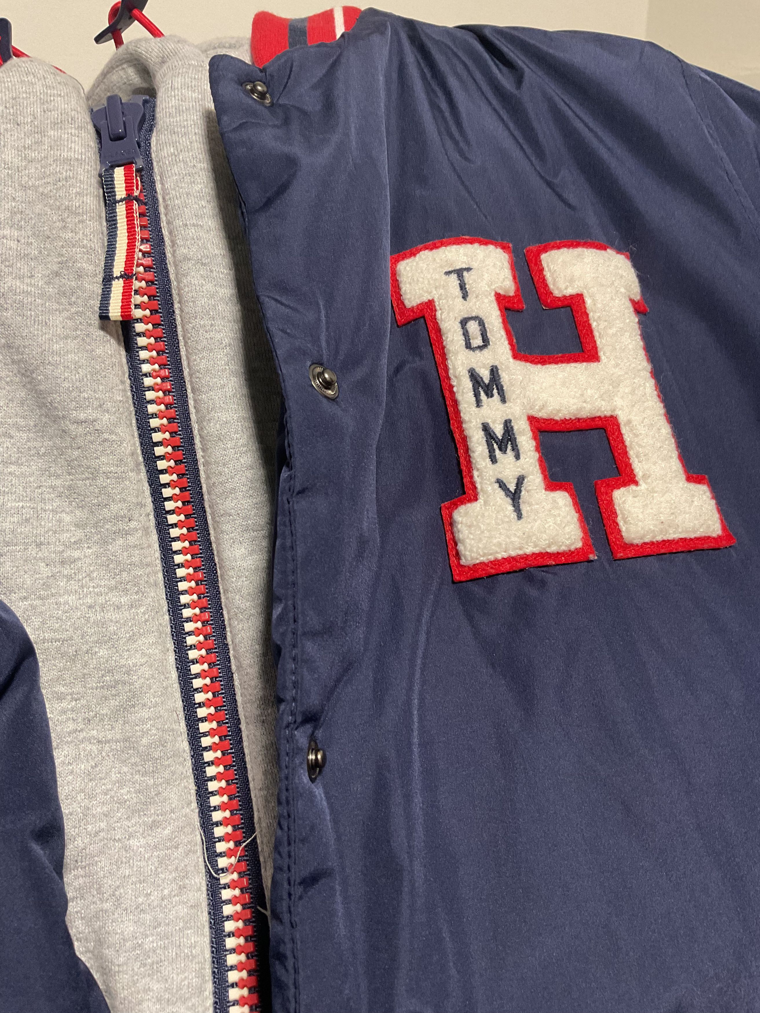 Tommy Hilfiger Tommy Hilfiger Varsity Bomber Jacket w/ hood Size US M / EU 48-50 / 2 - 3 Thumbnail