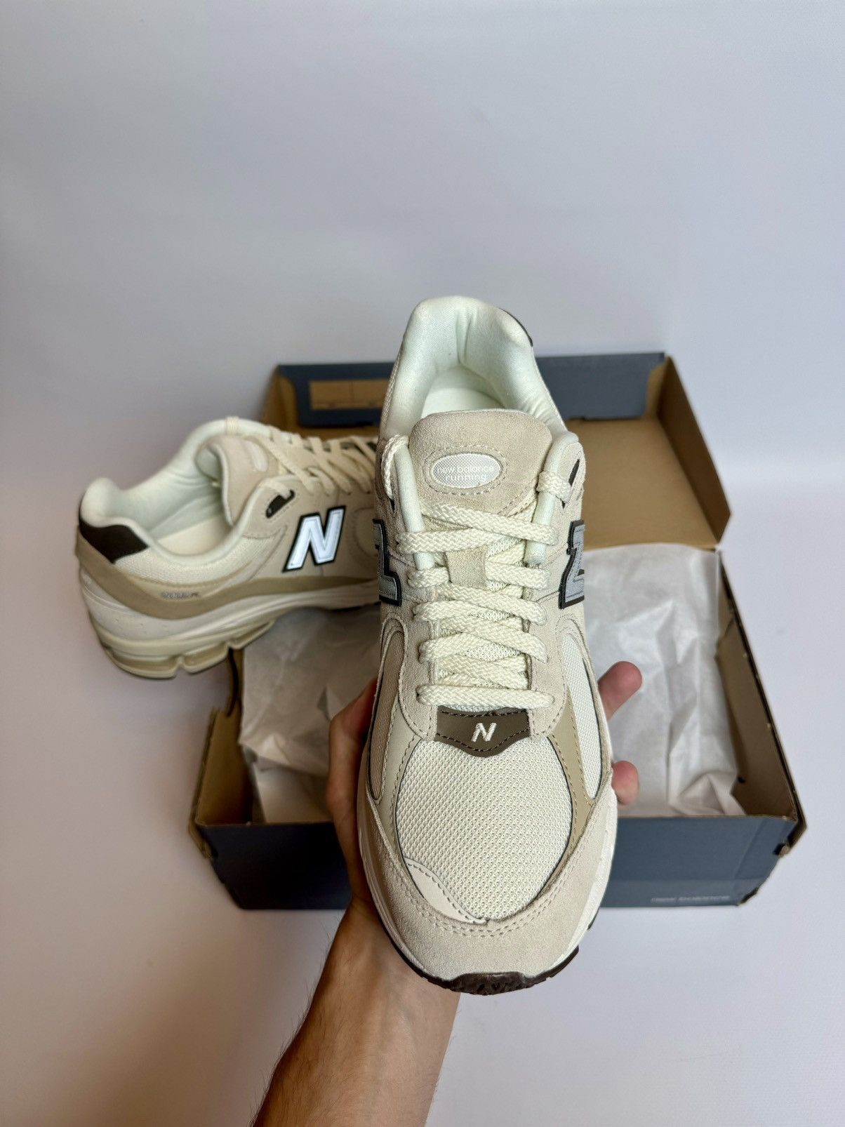 New Balance DS Original New Balance 2002R M2002RAB Size US 9 / EU 42 - 3 Thumbnail