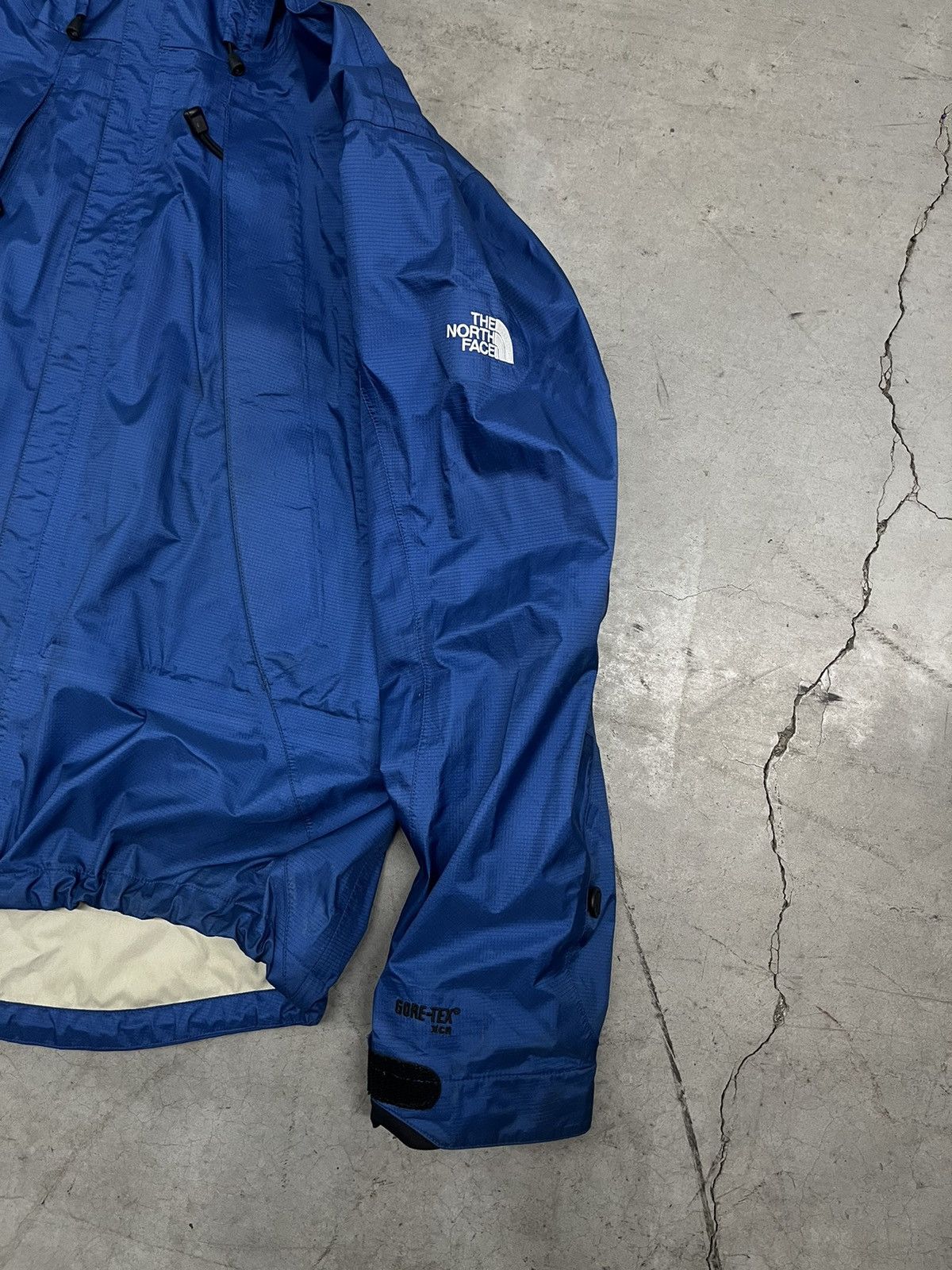 The North Face Vintage North Face Summit Series Gore-tex Jacket Size US XL / EU 56 / 4 - 4 Thumbnail