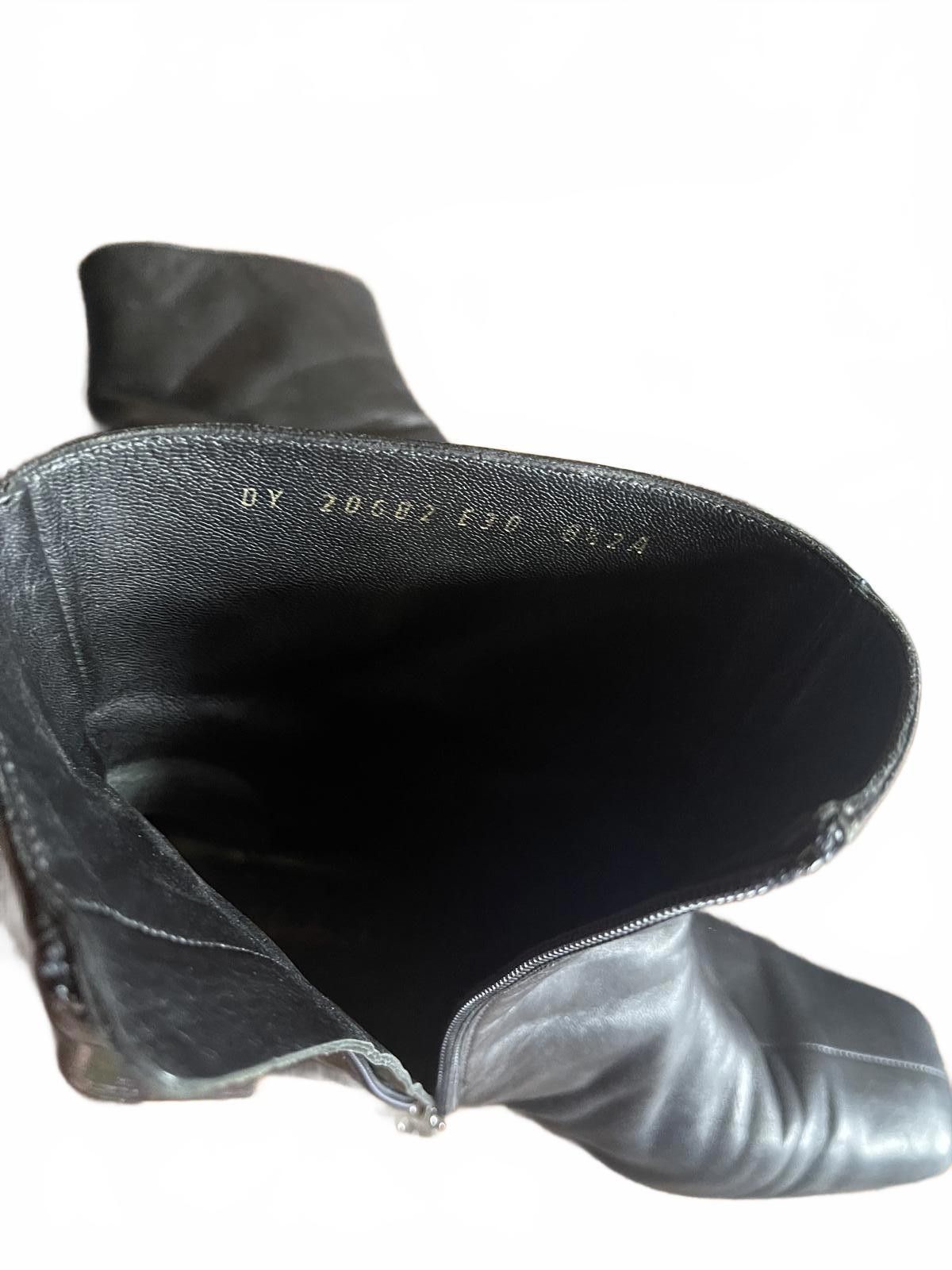 Designer Salvatore Ferragamo booties Size US 8.5 / IT 38.5 - 5 Thumbnail
