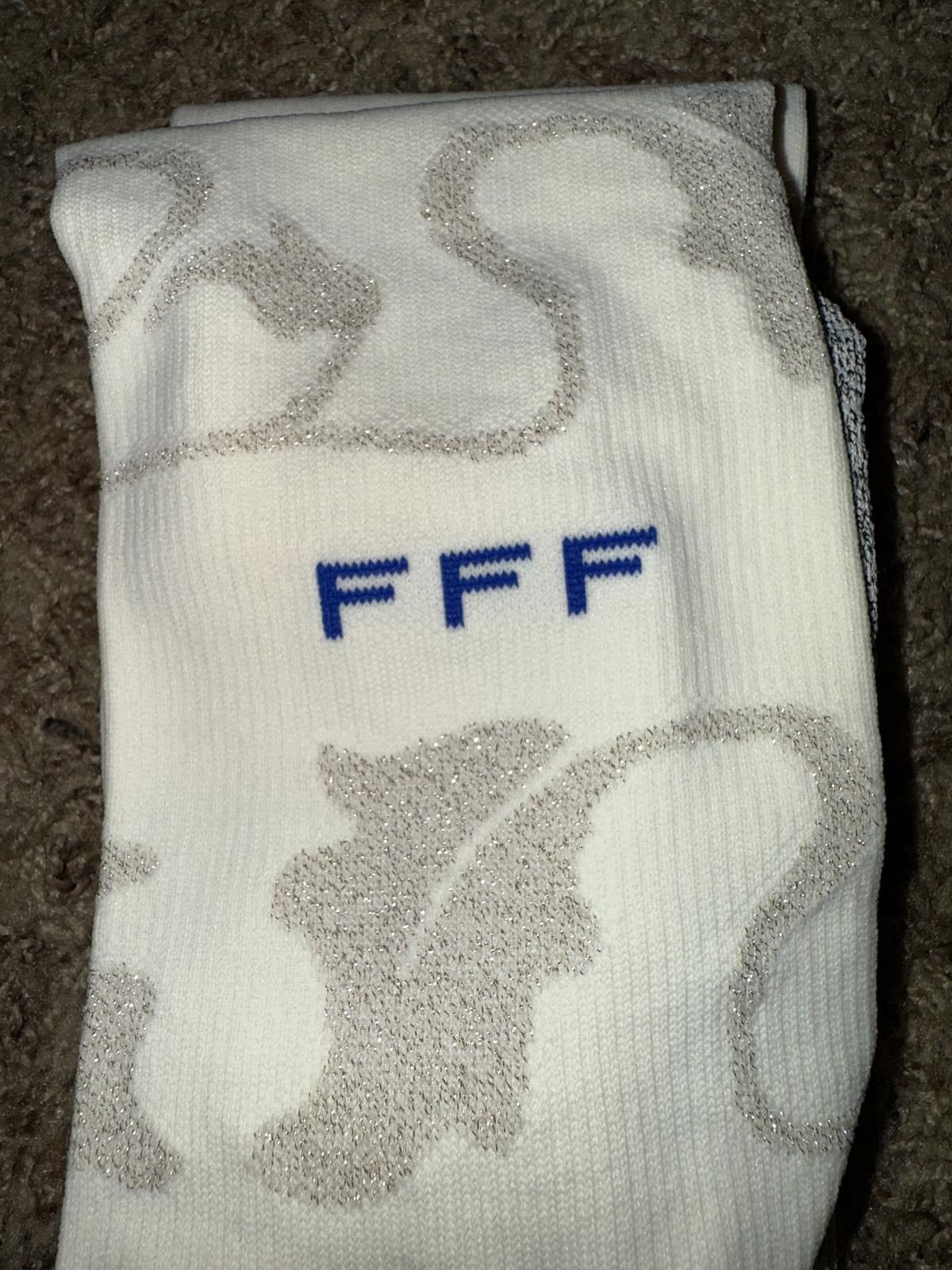 Nike Nike Men’s FFF 2025-2026 France Away Vapor Strike Knee-High Socks Sample Size ONE SIZE - 6 Thumbnail