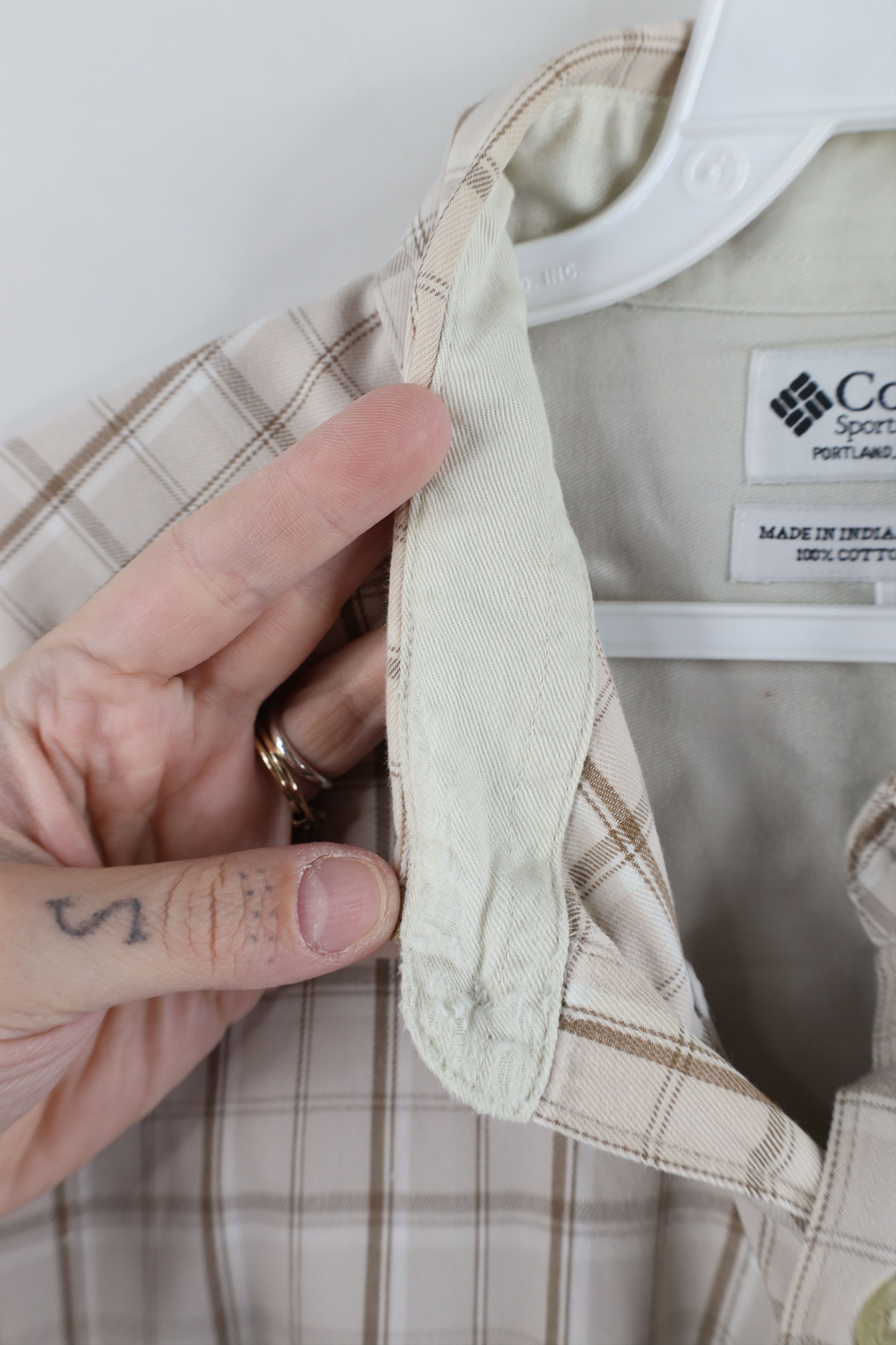 Columbia × Vintage Vintage Columbia Faded Collared Button Down Shirt Plaid Size US M / EU 48-50 / 2 - 11 Thumbnail