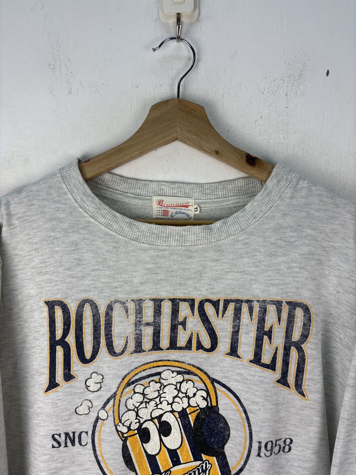 Vintage Vintage 90s New York Graphic Baggy Crewneck Sweatshirt Size US L / EU 52-54 / 3 - 2 Thumbnail