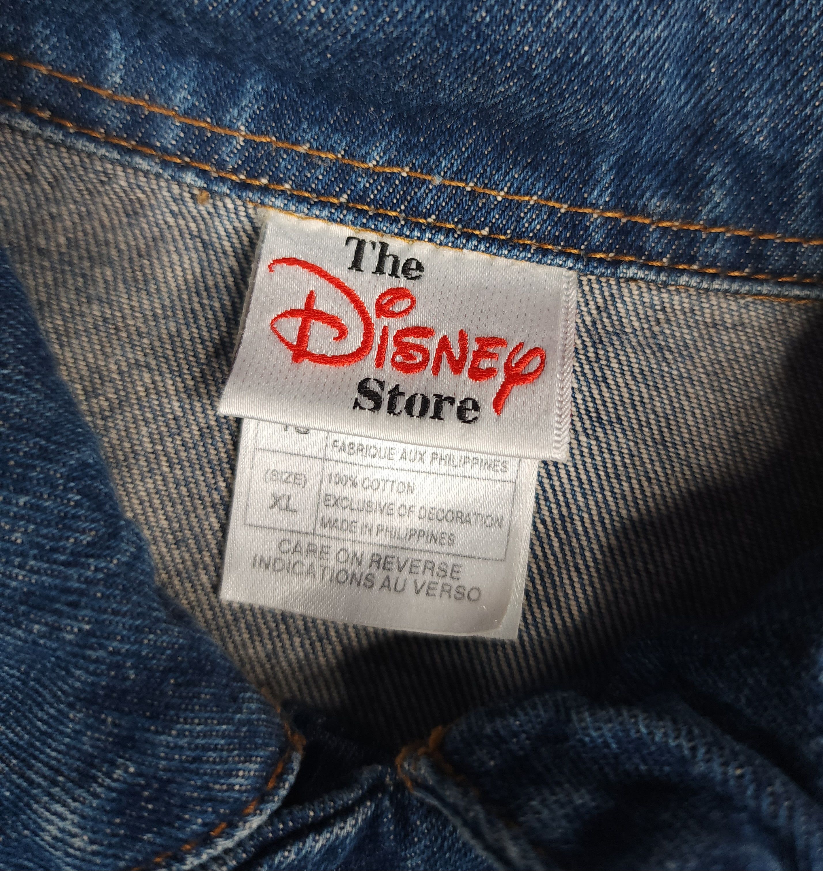 Disney Vintage 2000 Disney Mickey Mouse denim jacket Size XL Size US XL / EU 56 / 4 - 6 Thumbnail