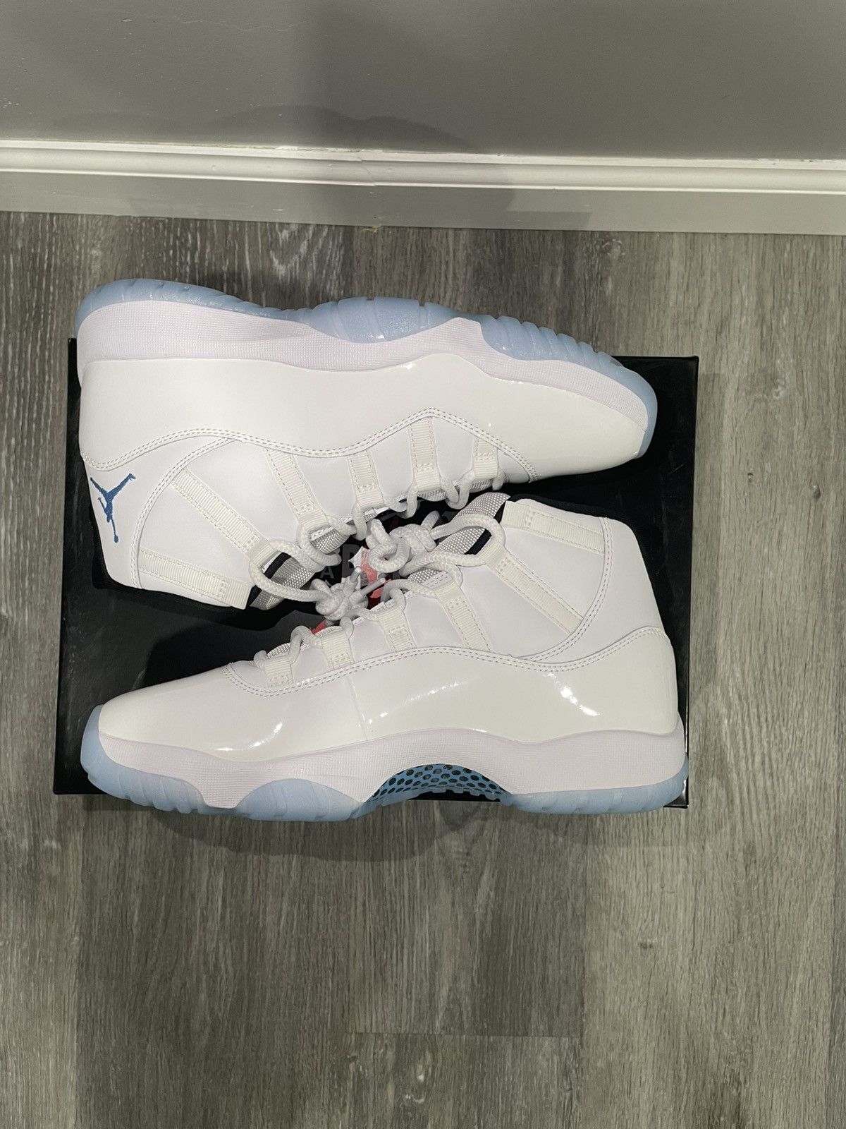 Jordan Brand Jordan 11 Retro ‘Columbia / Legend Blue’ Size US 10 / EU 43 - 2 Thumbnail