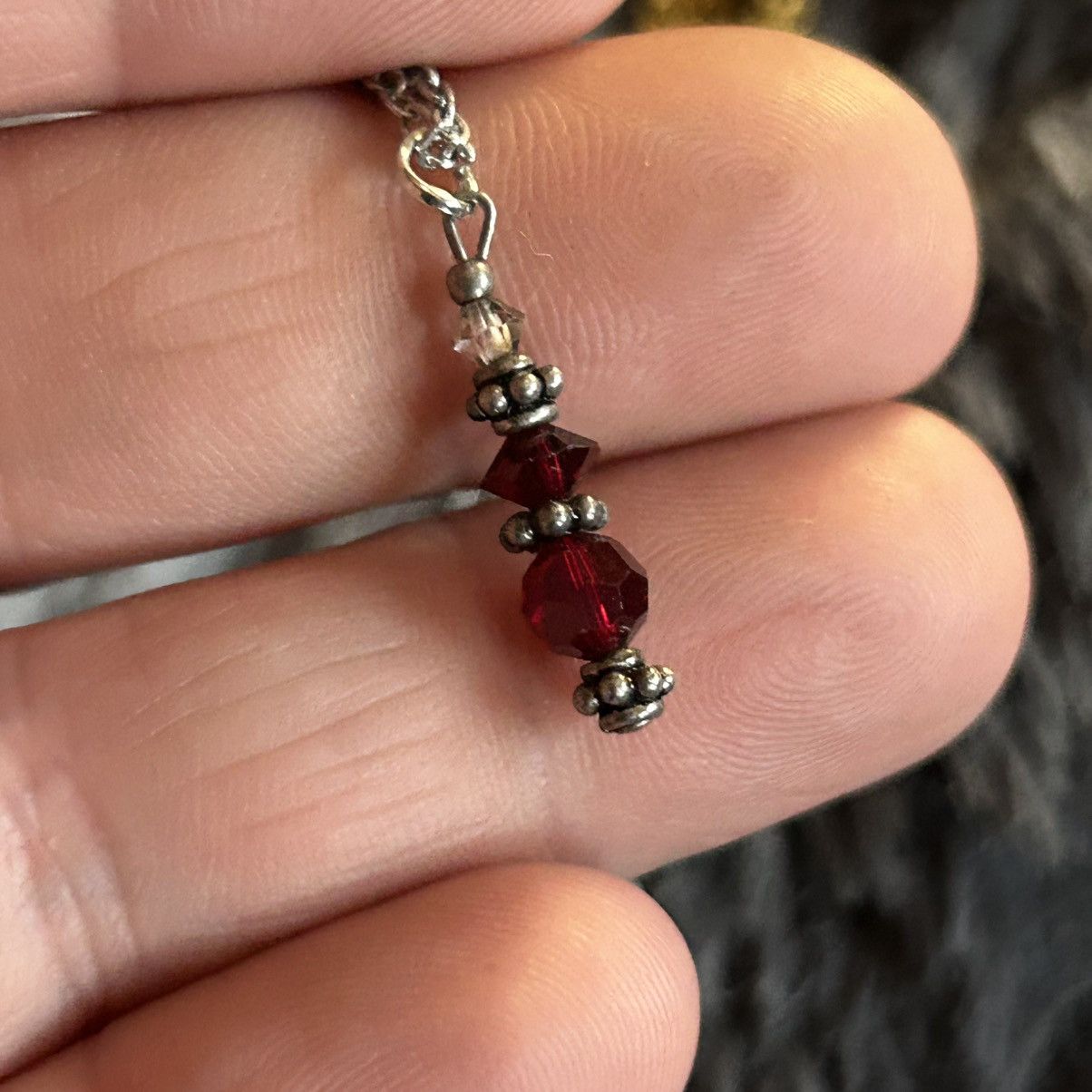 Vintage Vintage vampire blood pendant on chain necklace Size ONE SIZE - 1 Thumbnail