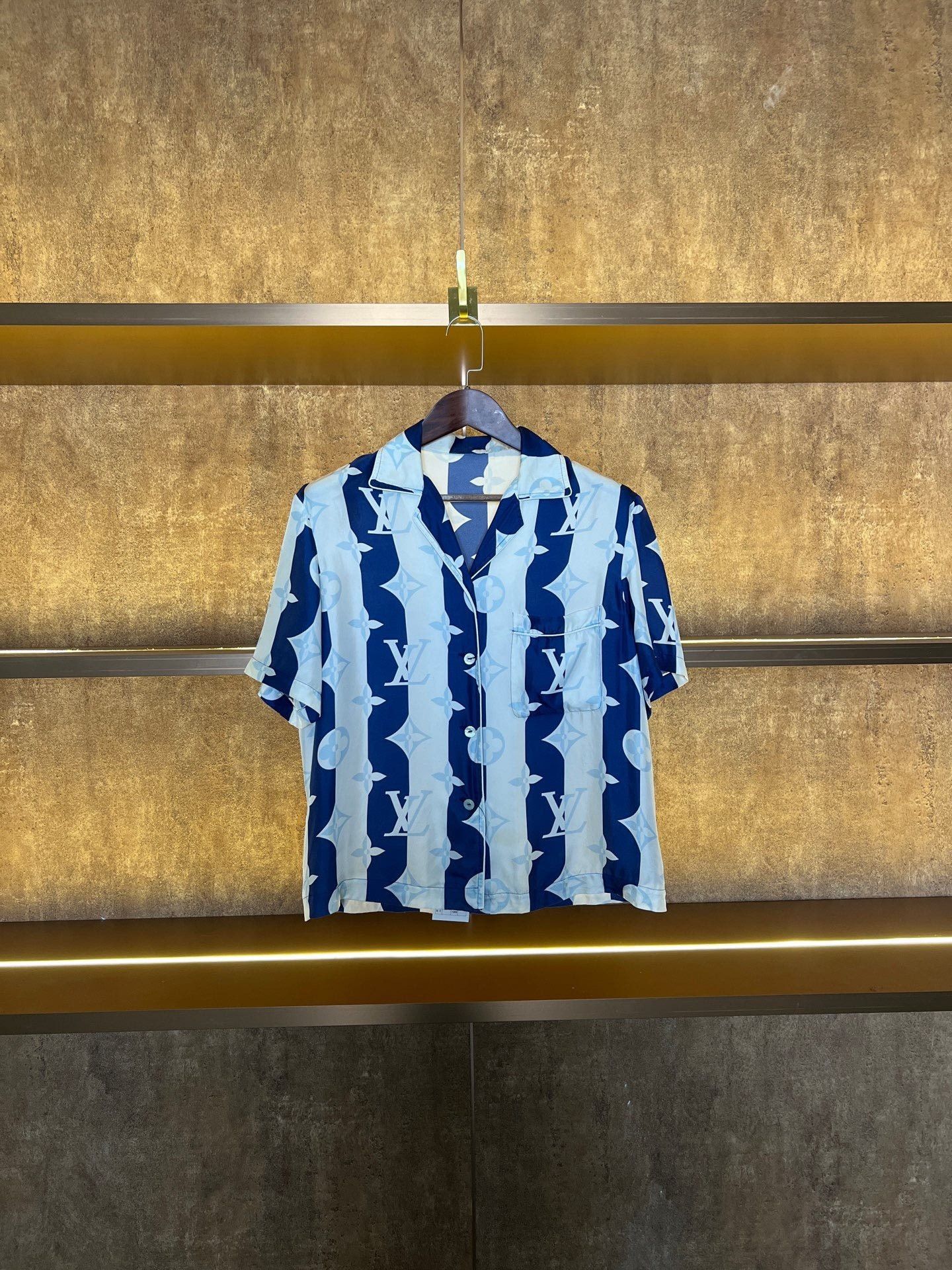 Louis Vuitton Louis Vuitton All-over Print Knit Shirt Size US M / EU 48-50 / 2 - 1 Thumbnail