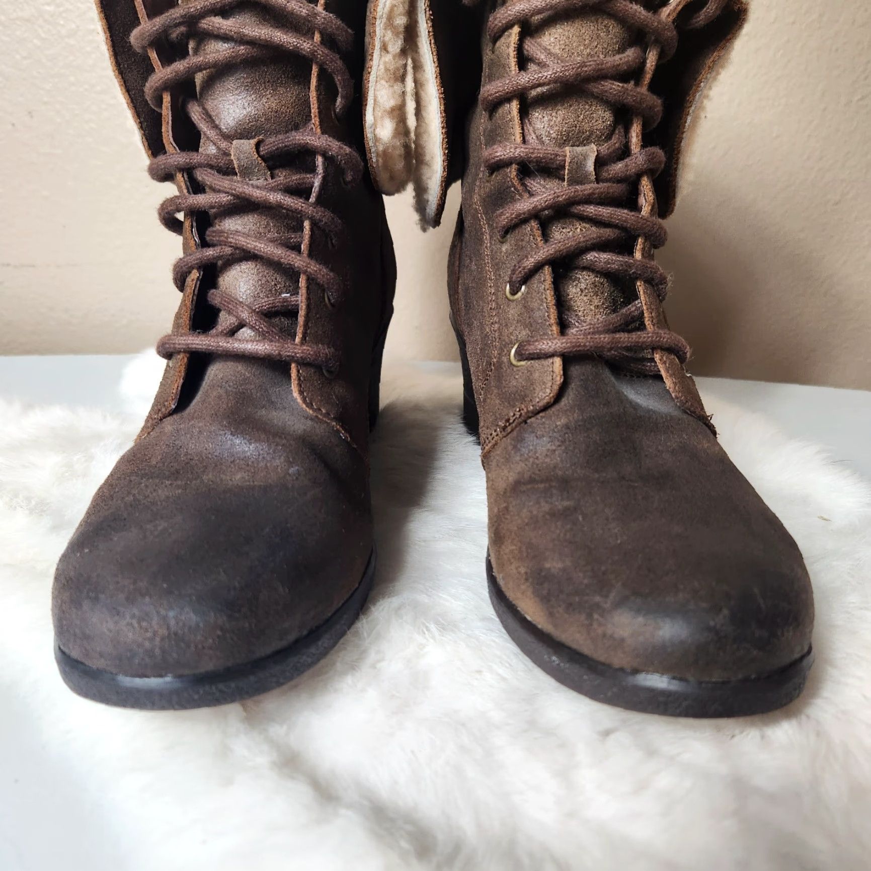 Ugg UGG Uptown Zea Brown Leather & Shearling Wedge Boots Women Size US 9 / IT 39 - 5 Thumbnail