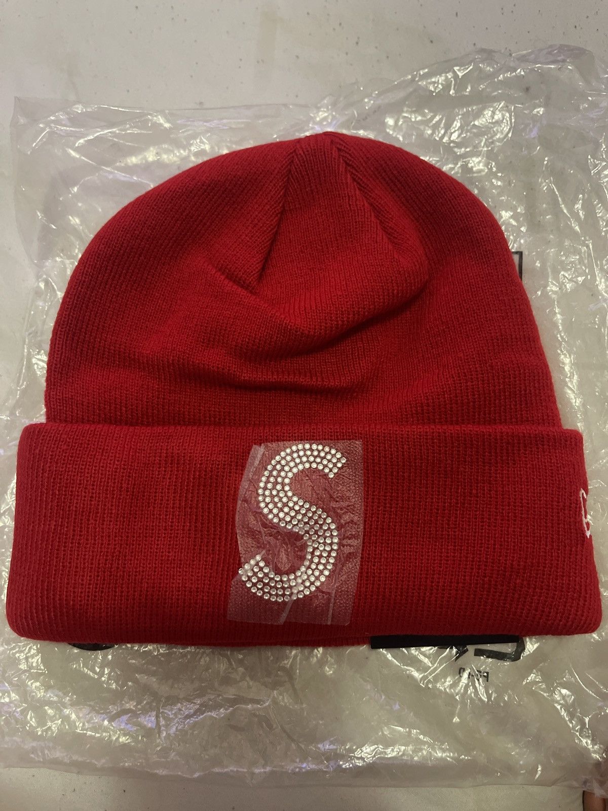 Supreme Red Supreme Swarovski Beanie Size ONE SIZE - 2 Thumbnail