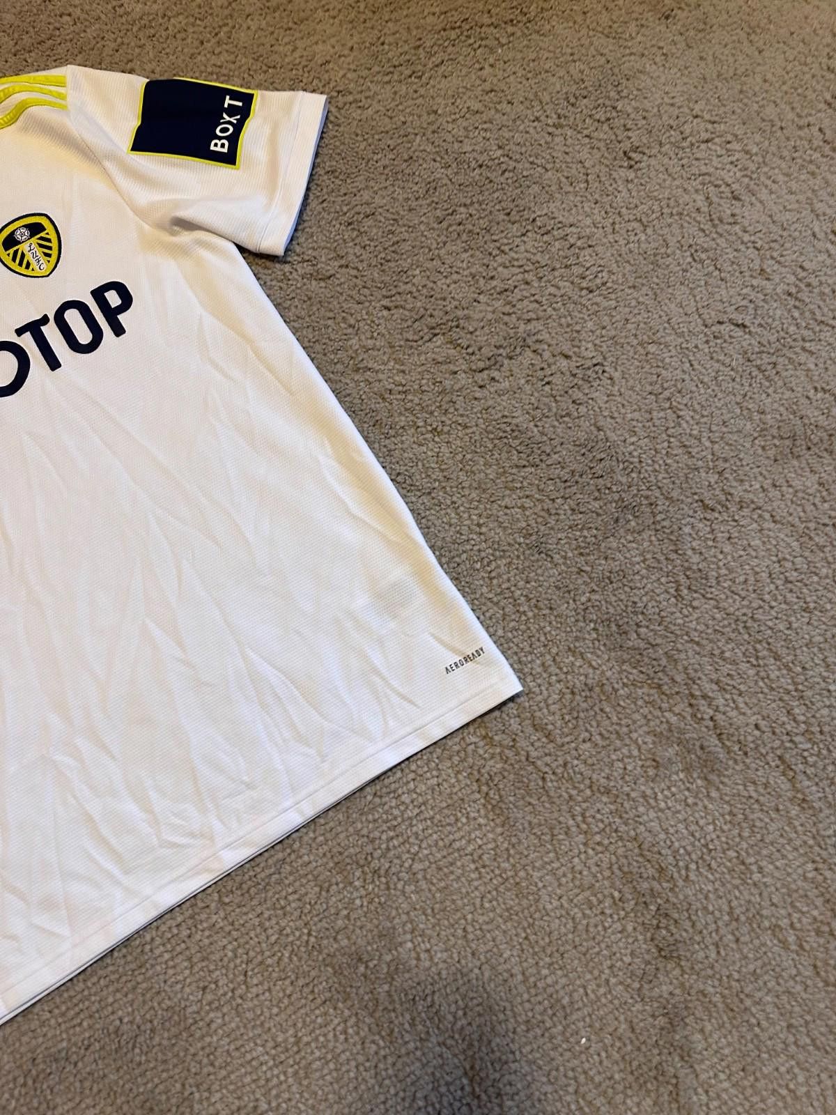 Adidas LEEDS UNITED 2021 2022 HOME FOOTBALL SHIRT SOCCER JERSEY Size US L / EU 52-54 / 3 - 2 Thumbnail