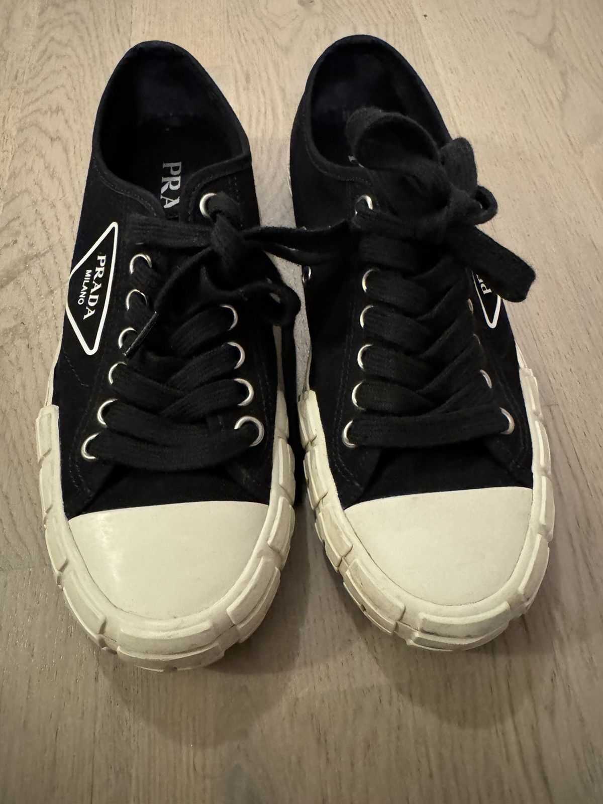 Prada PRADA sneakers SZ UK 6.5 fit as in photos show by tape measu Size US 8 / EU 41 - 3 Thumbnail