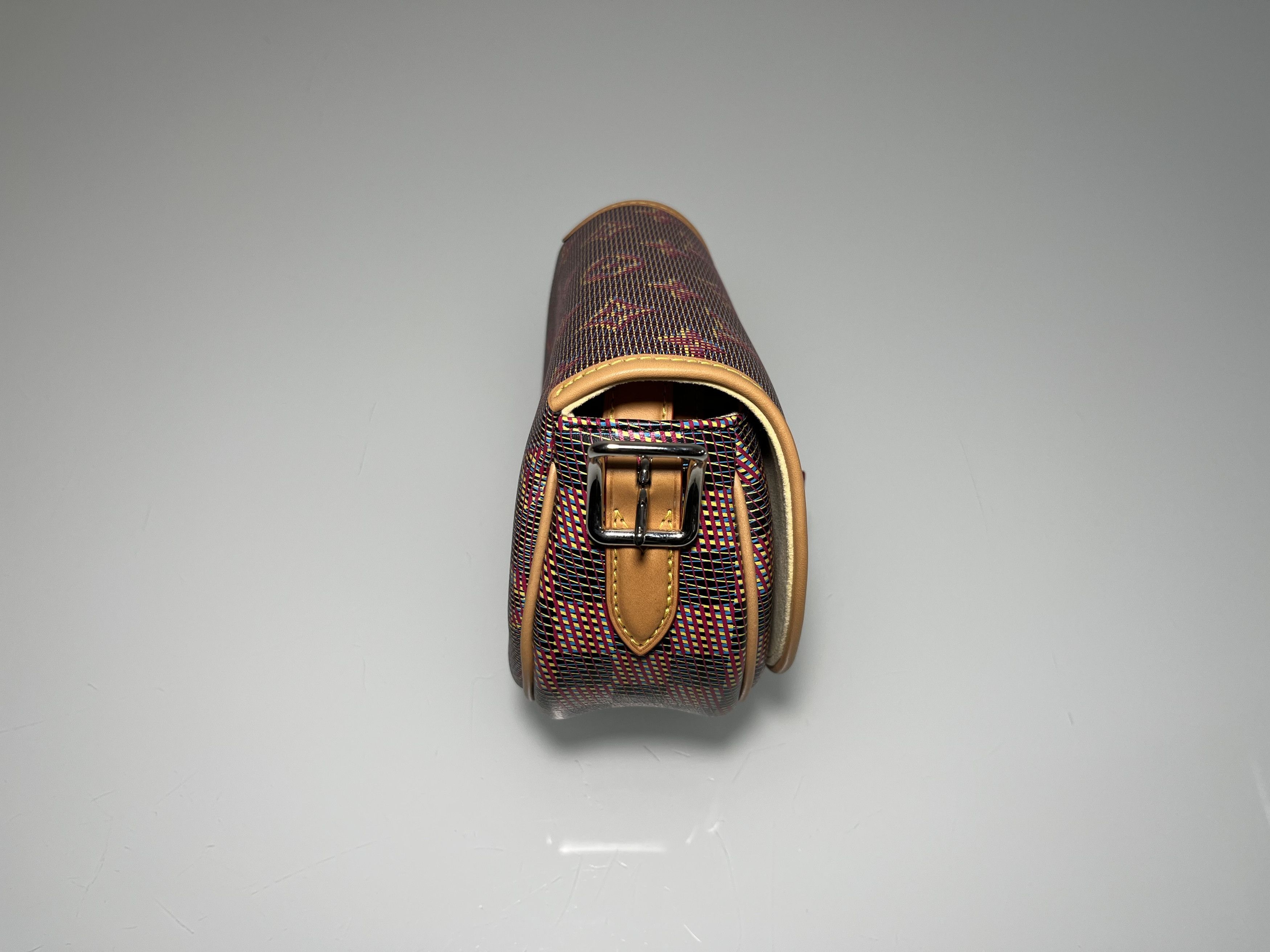 Louis Vuitton LV Pop Tambourin Size ONE SIZE - 2 Thumbnail