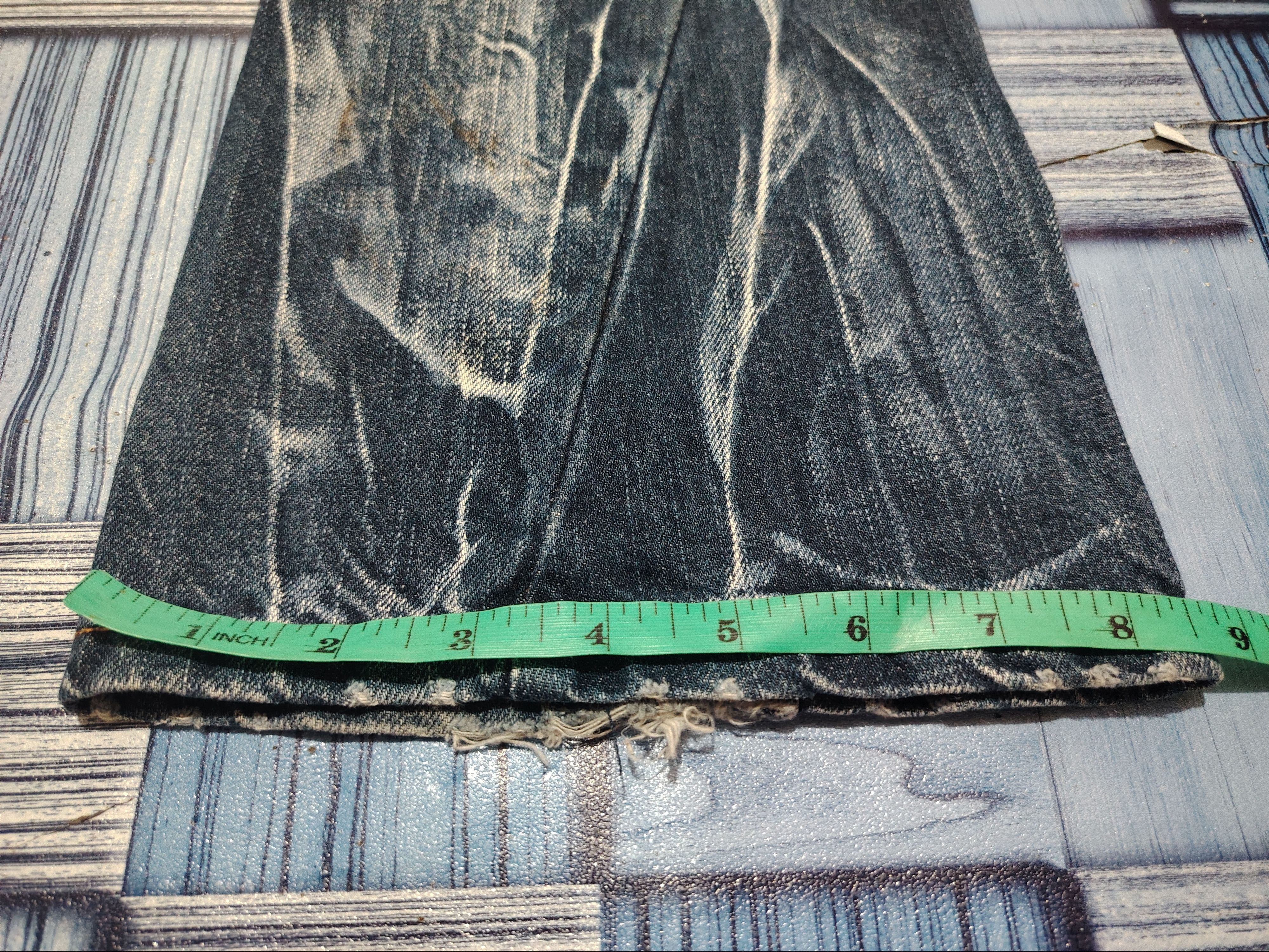 Who Decides War Japanese Antful Jeans Distressed Clawmark Flared Jeans Size US 29 - 23 Thumbnail