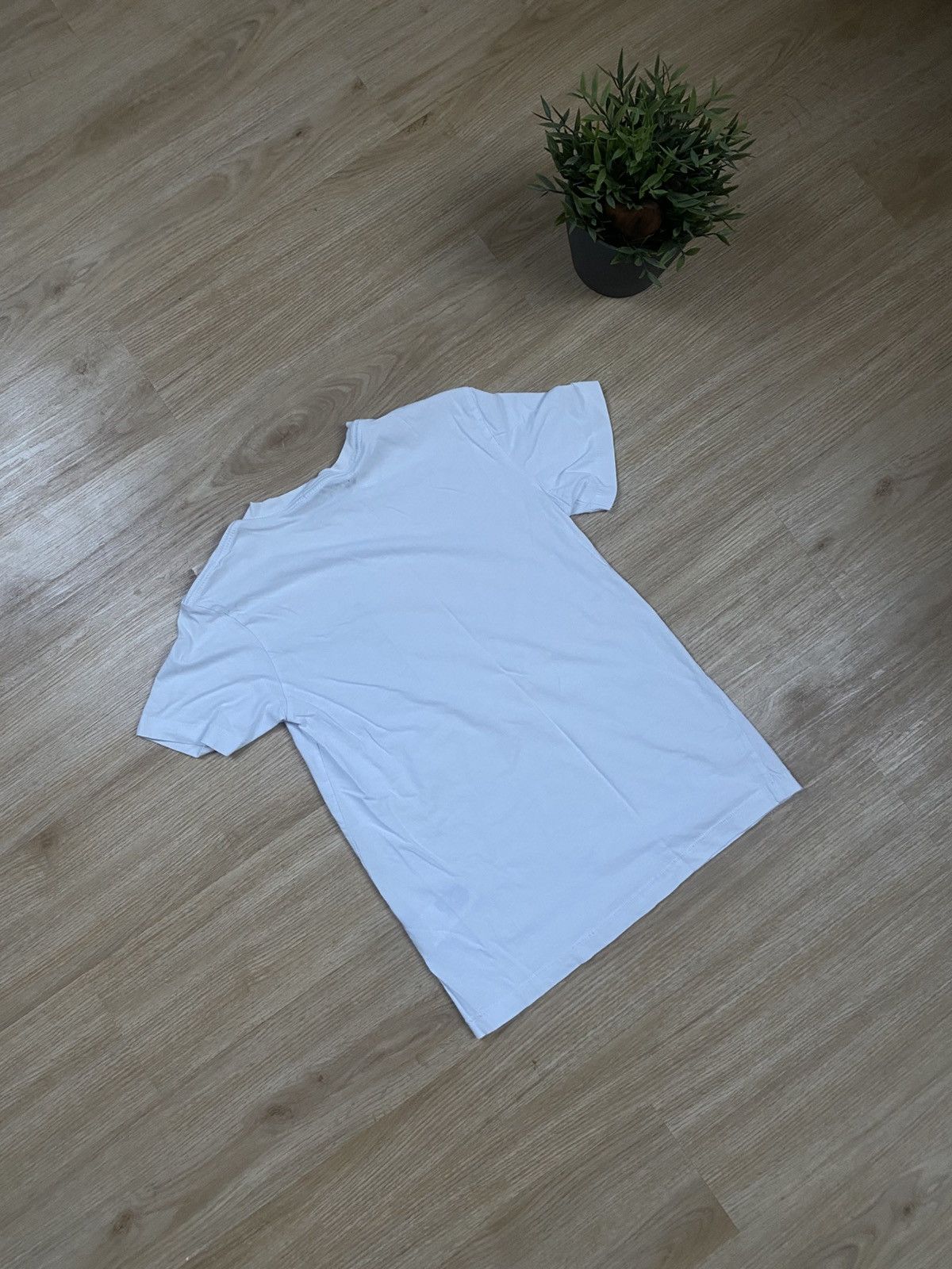 Calvin Klein Calvin Klein white tee (XS) Size US XS / EU 42 / 0 - 5 Thumbnail
