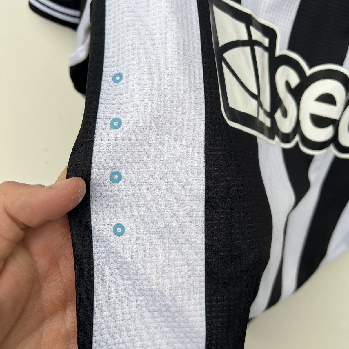 Castore Newcastle soccer jersey football t shirt Bruno G 39 Size US S / EU 44-46 / 1 - 7 Thumbnail