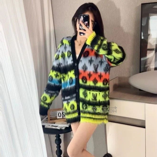 Louis Vuitton Louis Vuitton Colorful Monogram Mohair Cardigan. Size M / US 6-8 / IT 42-44 - 8 Thumbnail