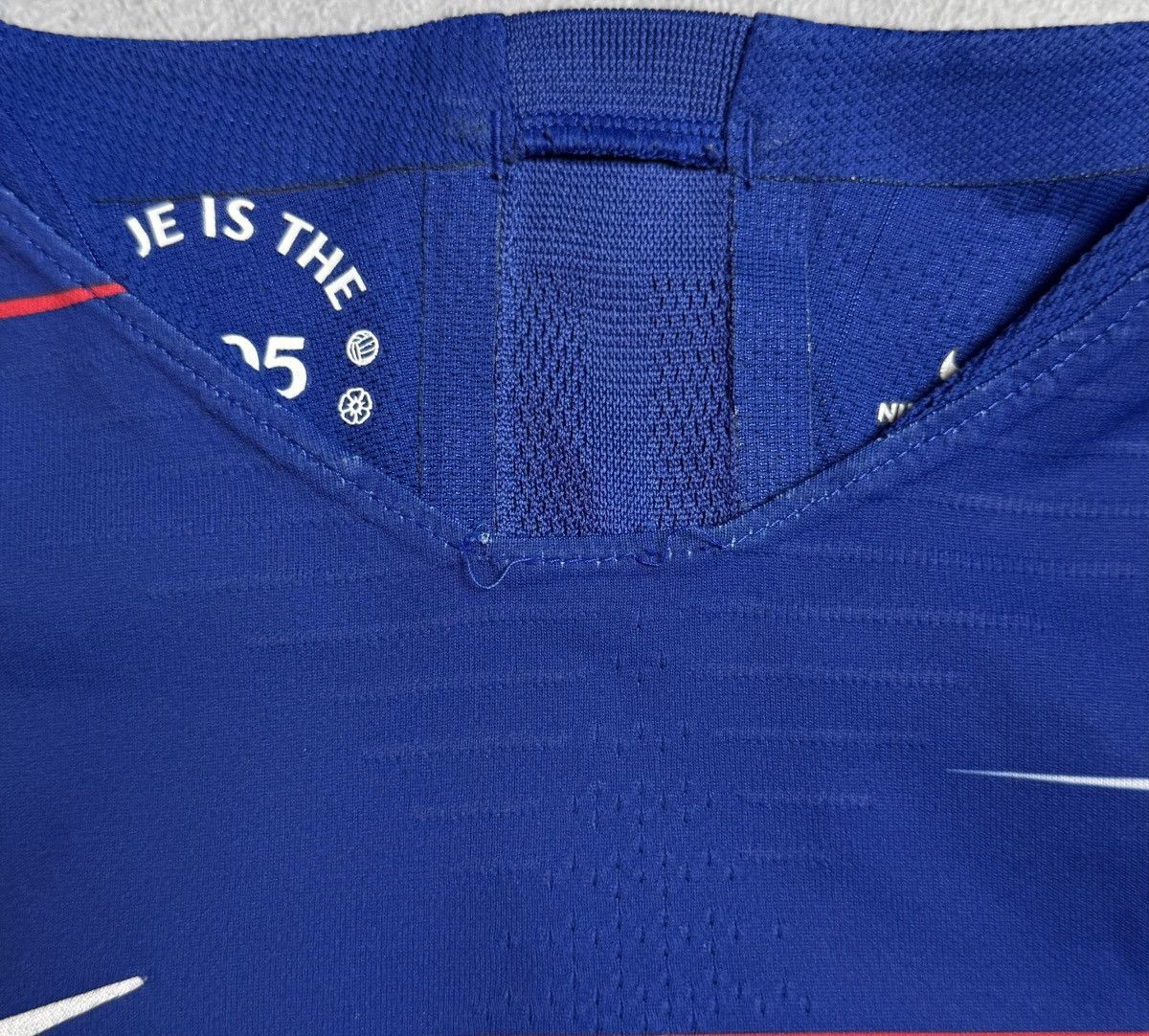 Chelsea Soccer Chelsea 2018 2019 Home Shirt Soccer Jersey Nike #10 Hazard Size US XS / EU 42 / 0 - 14 Thumbnail