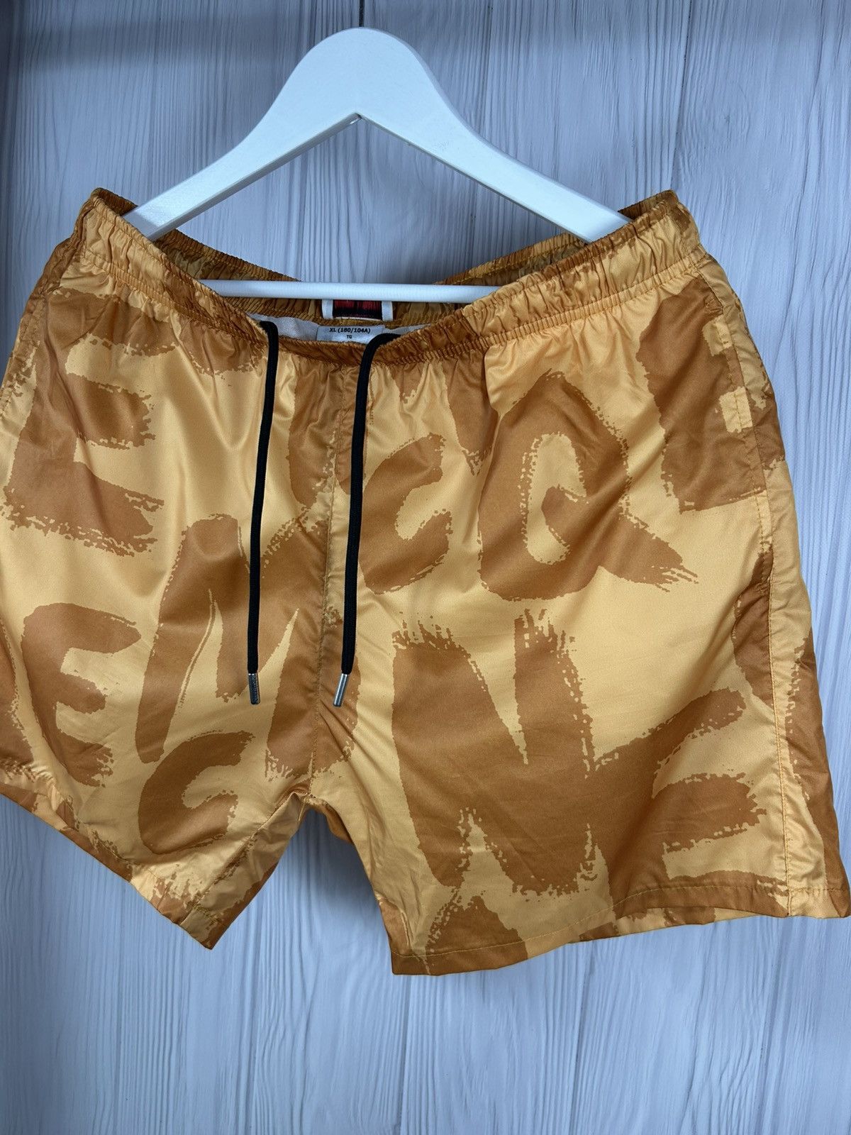 Alexander McQueen ALEXANDER MCQUEEN Graffiti Logo-Print Swim Shorts Trunks XL Size US 36 / EU 52 - 3 Thumbnail