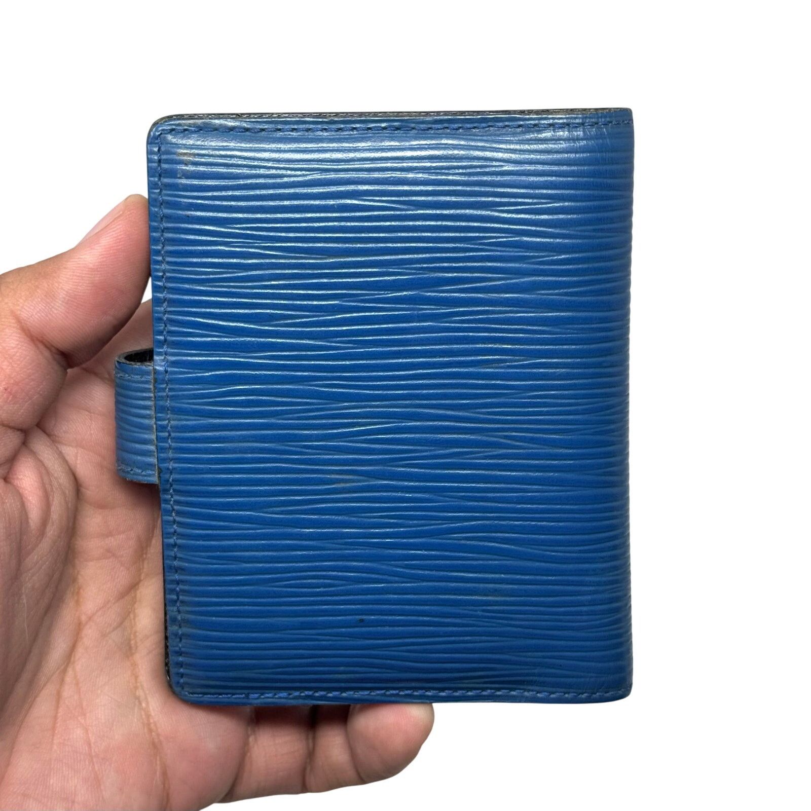 Louis Vuitton Louis Vuitton Epi Buckle Wallet Size ONE SIZE - 6 Thumbnail