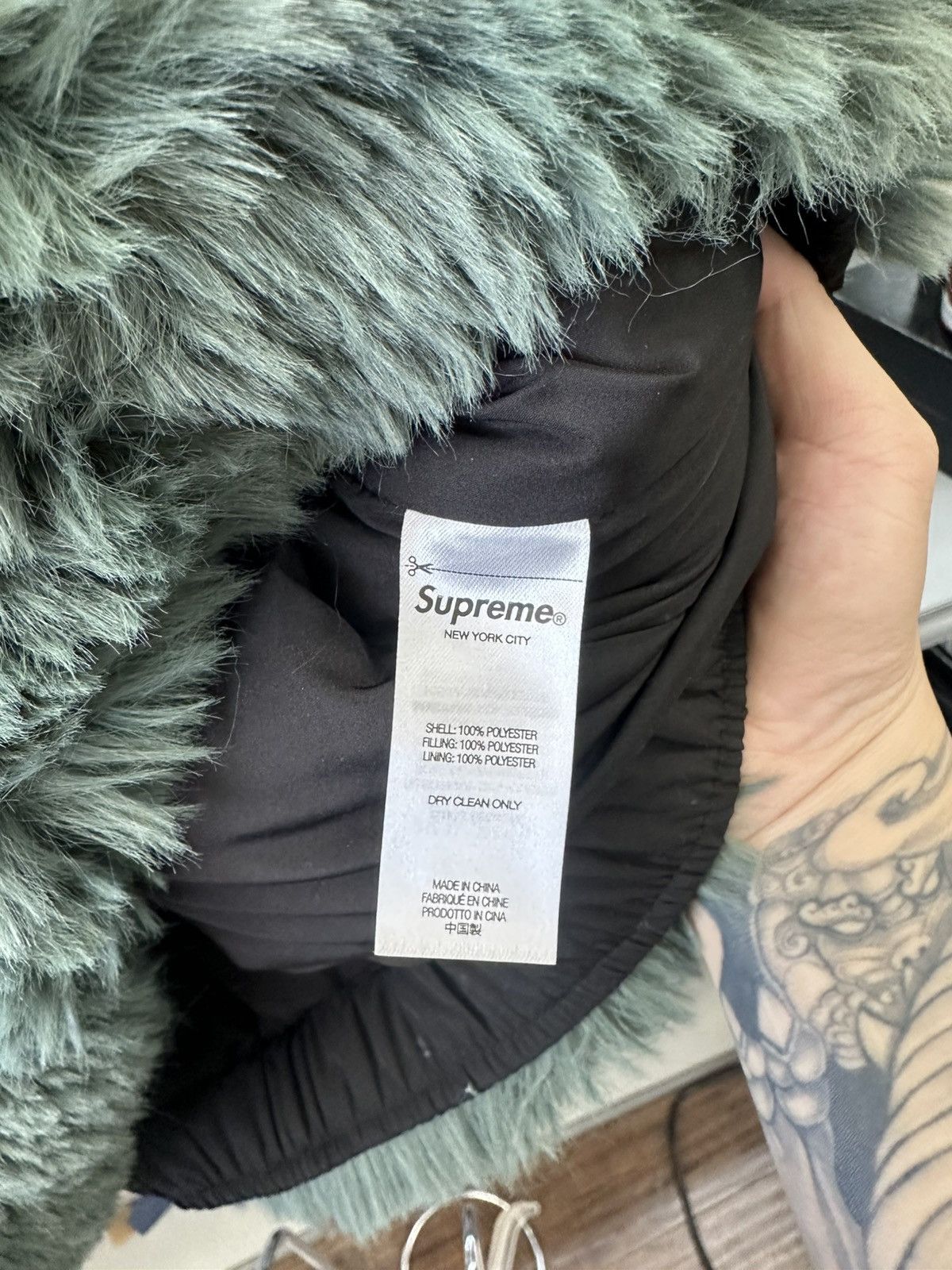 Supreme × Wtaps Supreme X WTAPS faux fur small green bomber hooded jacket XL Size US XL / EU 56 / 4 - 4 Thumbnail