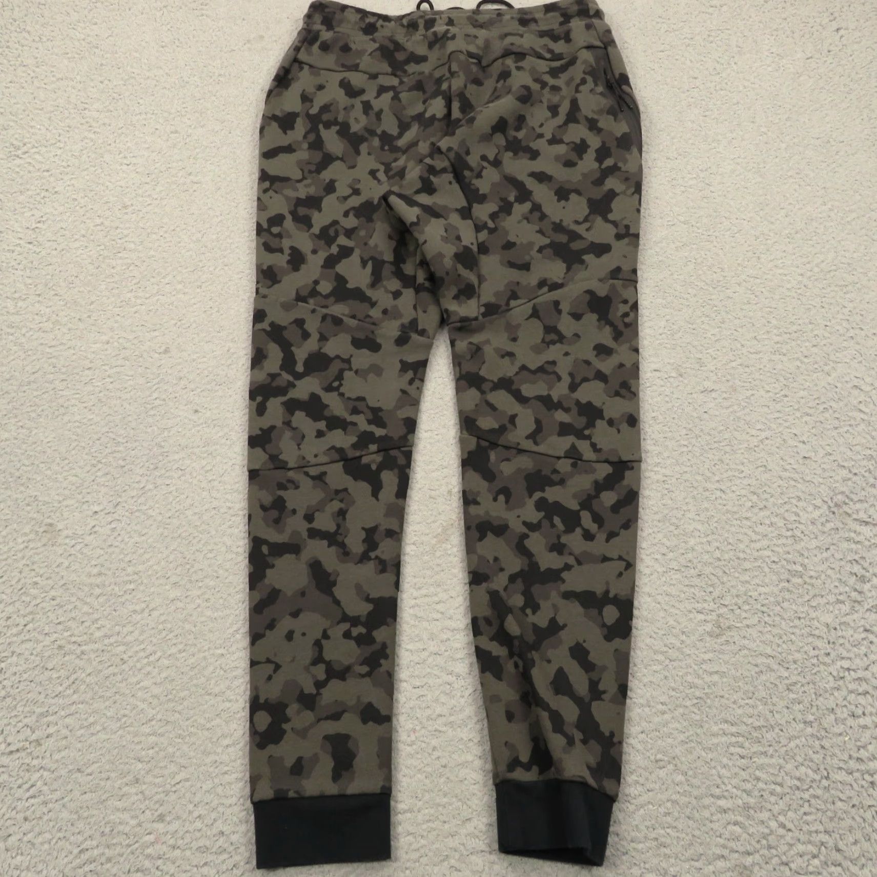 Nike Nike Joggers Mens Medium Tech Fleece Camo Gray Black Sweatpants NSW Sportswear Size US 31 - 2 Thumbnail