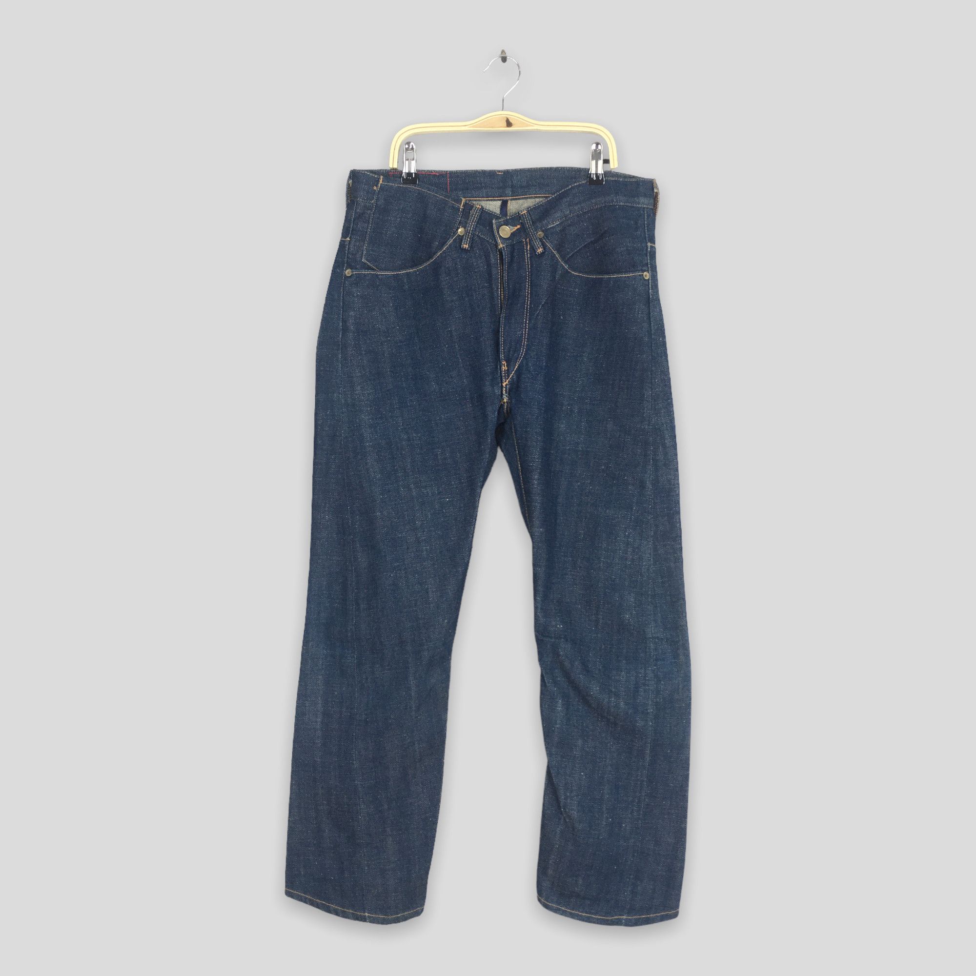 image of Size 32X28 Vintage Levis Engineered Denim Twisted Jeans in Blue, Men's